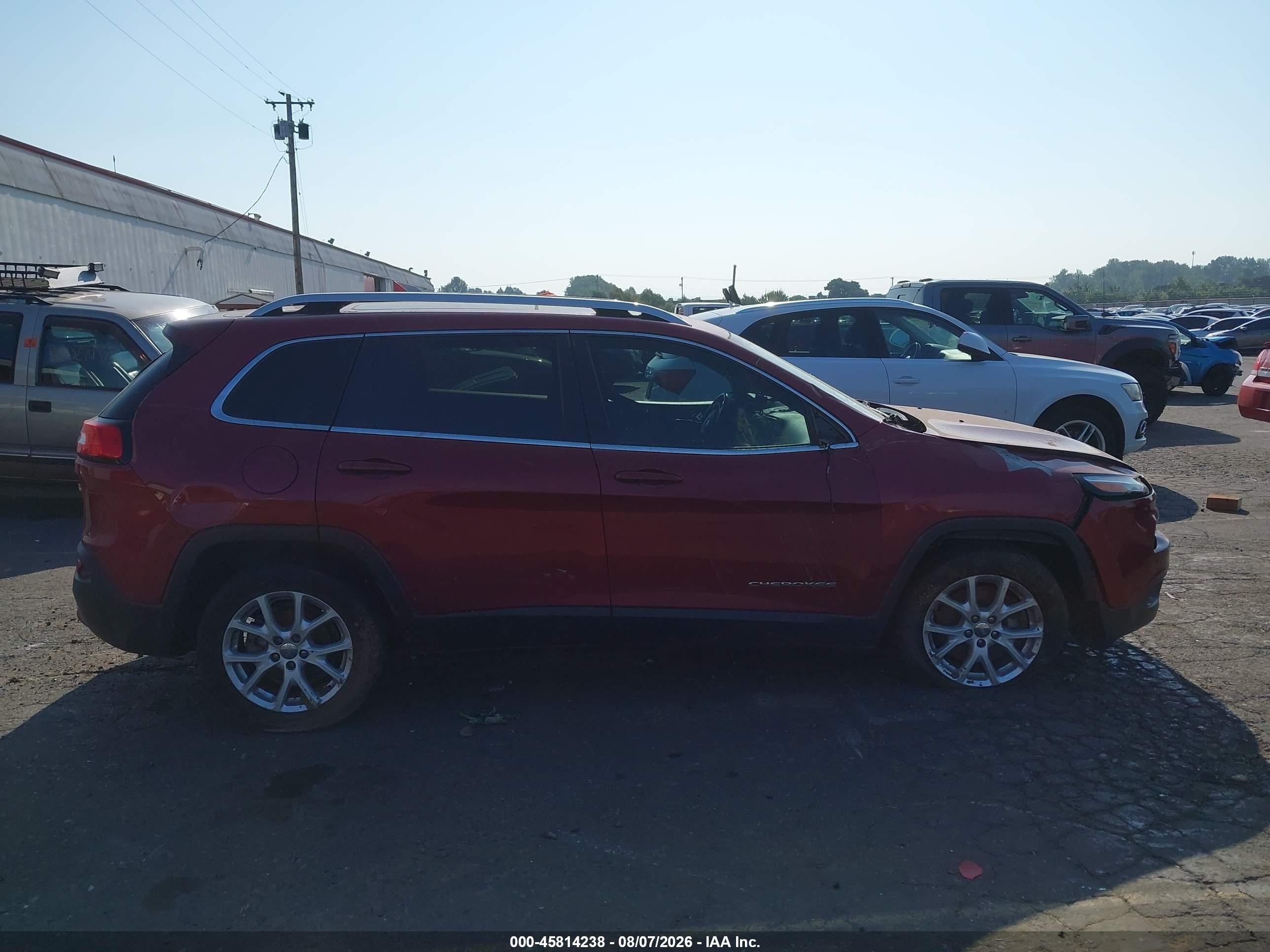 2016 Jeep Cherokee Latitude Burgundy vin: 1C4PJLCB9GW195565