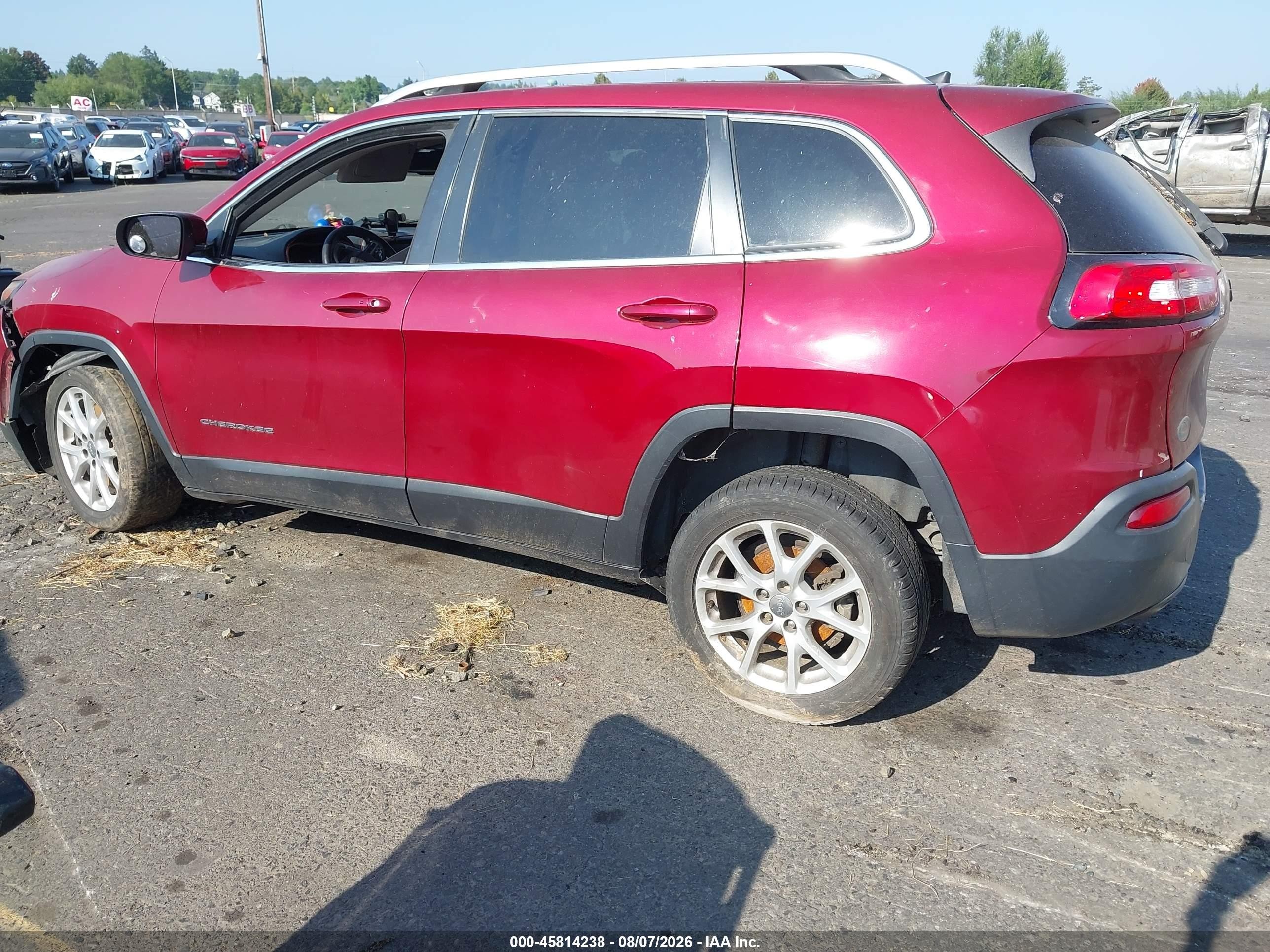 2016 Jeep Cherokee Latitude Burgundy vin: 1C4PJLCB9GW195565