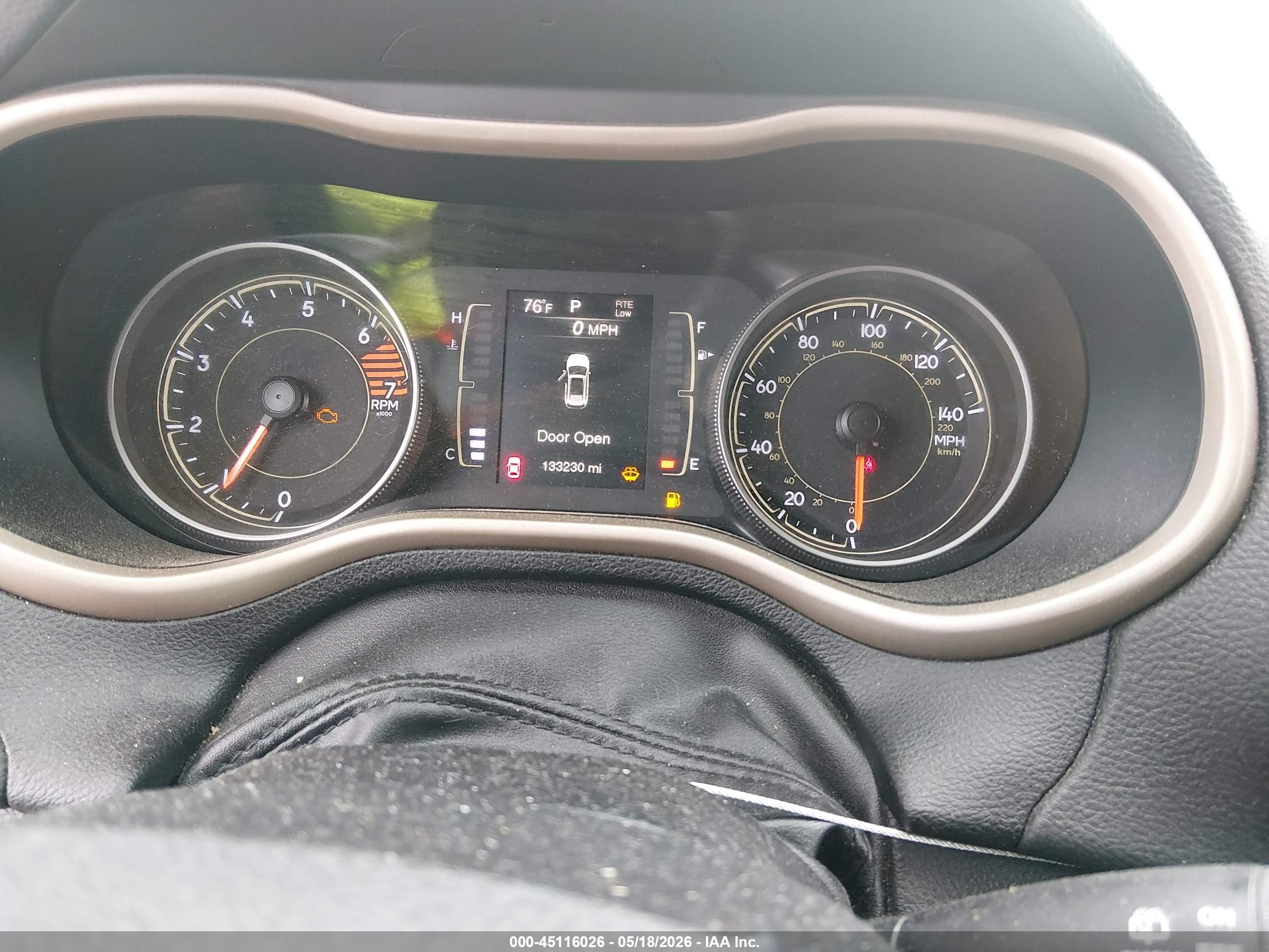 2018 Jeep Cherokee Latitude Fwd Silver vin: 1C4PJLCB9JD604893
