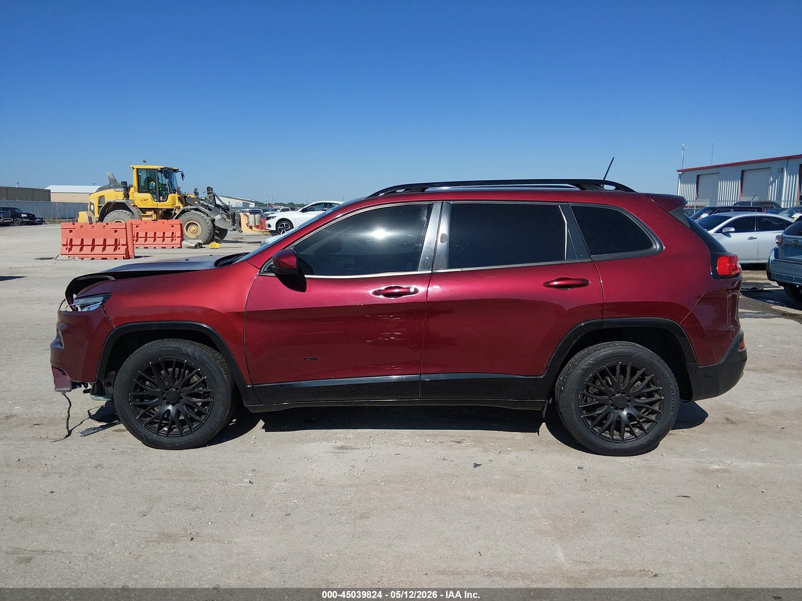 2018 Jeep Cherokee Latitude Tech Connect Fwd Red vin: 1C4PJLCB9JD606448