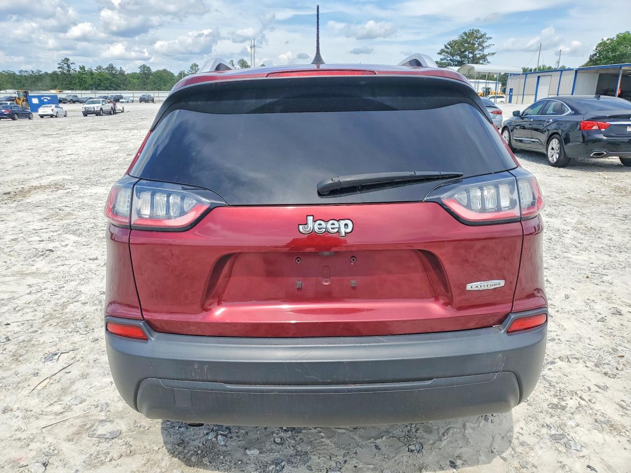 2019 Jeep Cherokee Latitude Red vin: 1C4PJLCB9KD146094