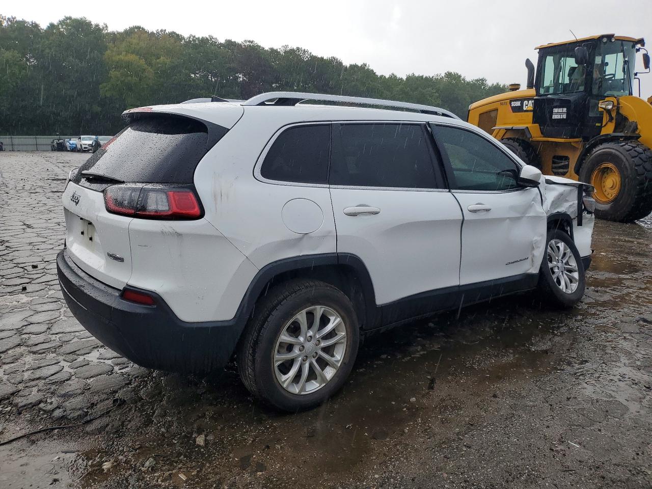 2019 Jeep Cherokee Latitude White vin: 1C4PJLCB9KD340530