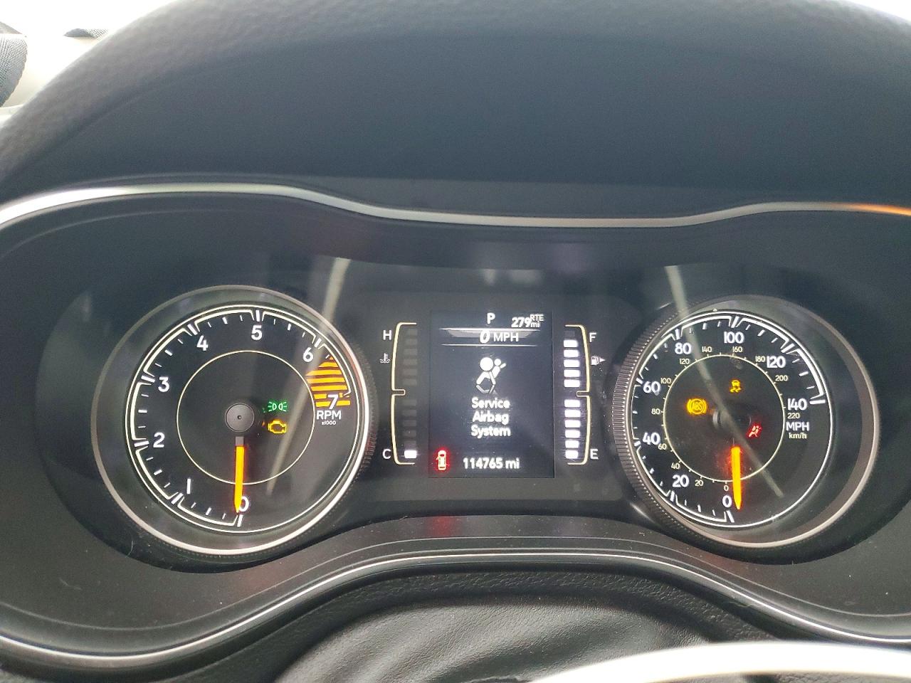 2019 Jeep Cherokee Latitude White vin: 1C4PJLCB9KD340530