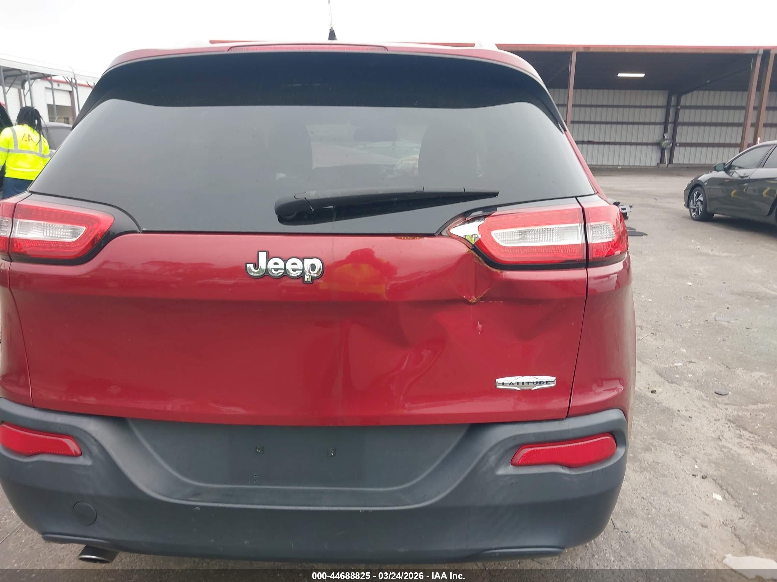 2014 Jeep Cherokee Latitude Burgundy vin: 1C4PJLCBXEW167352