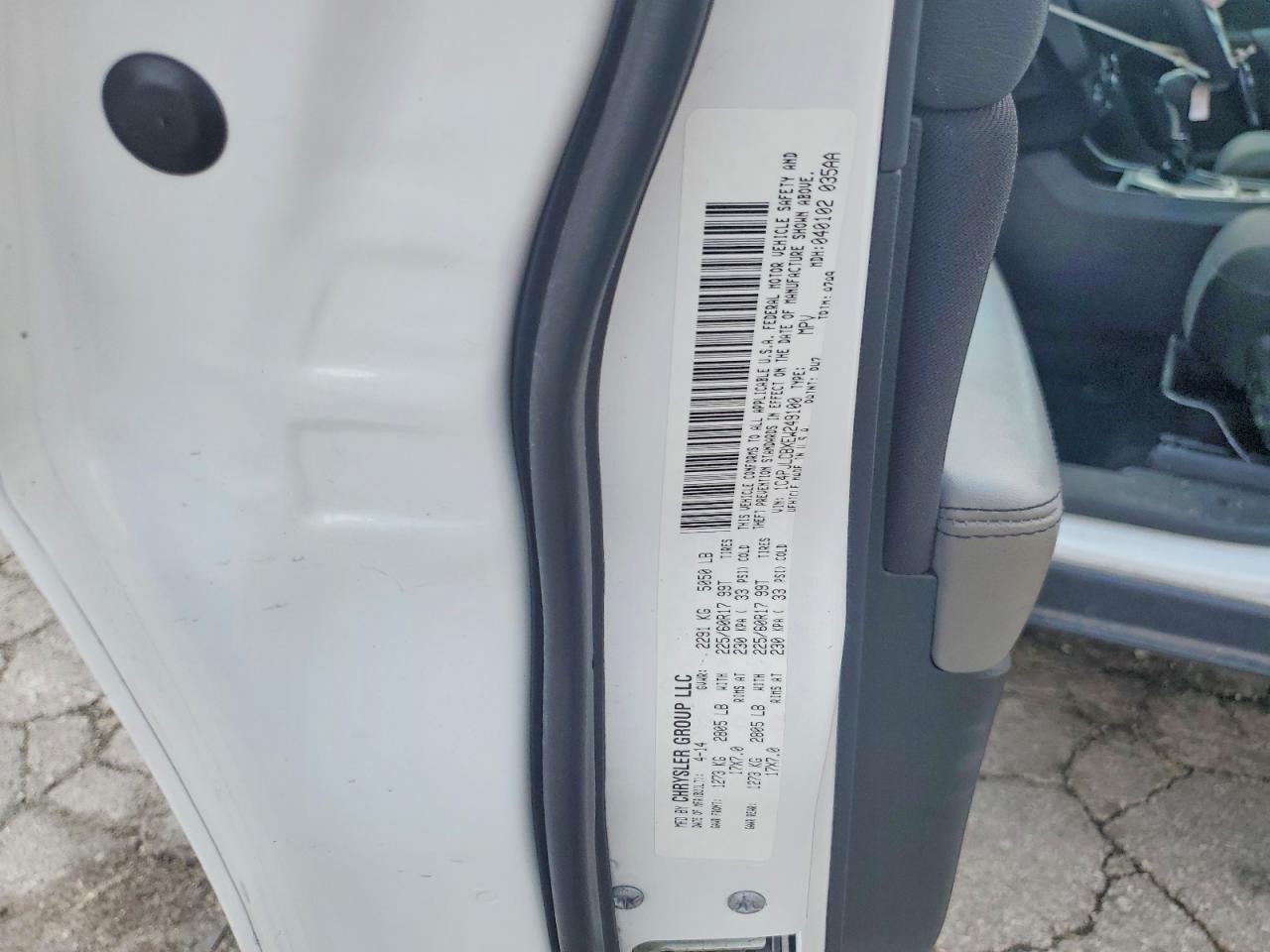 2014 Jeep Cherokee Latitude White vin: 1C4PJLCBXEW249100
