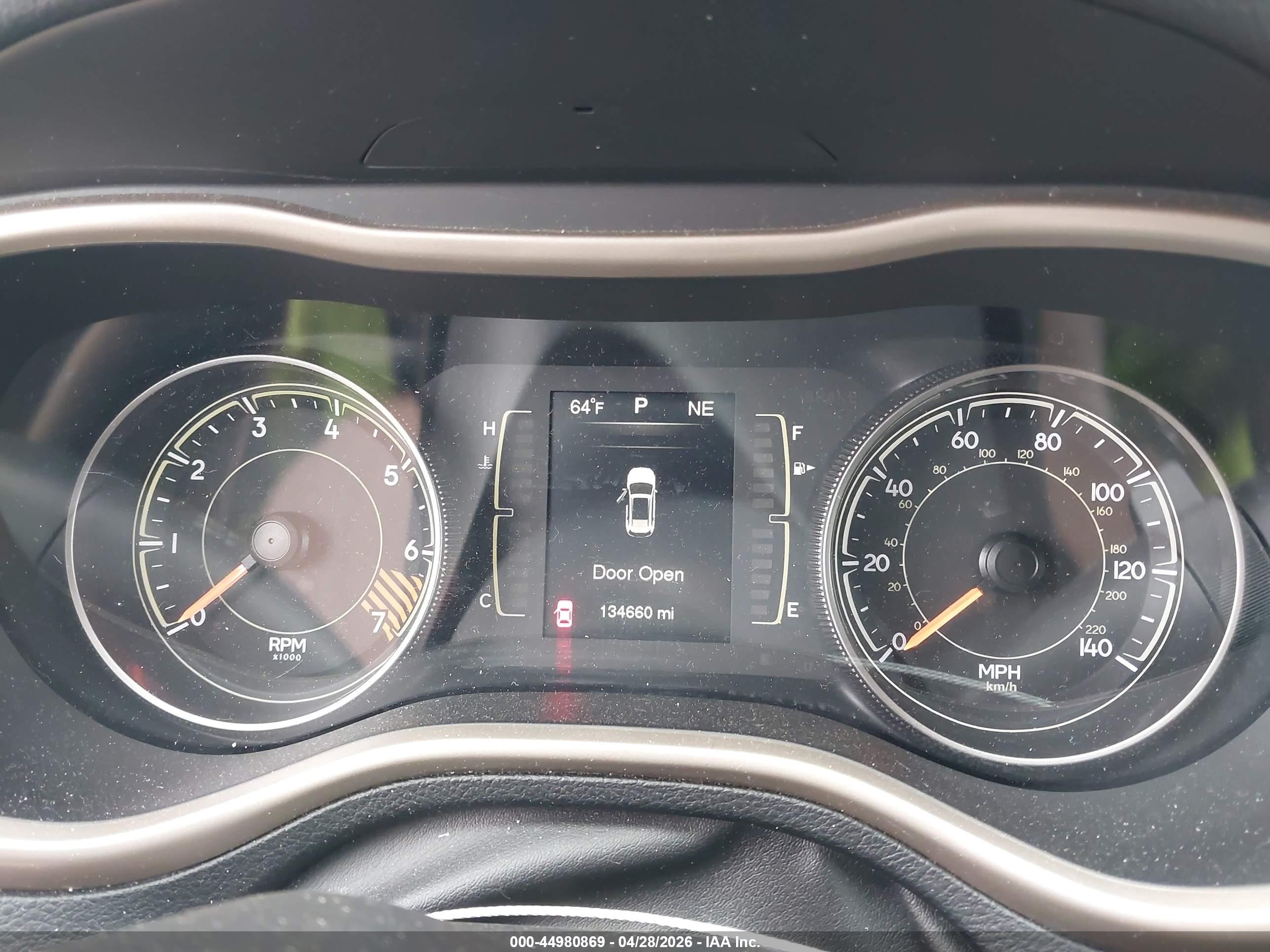 2015 Jeep Cherokee Latitude Gray vin: 1C4PJLCBXFW531349
