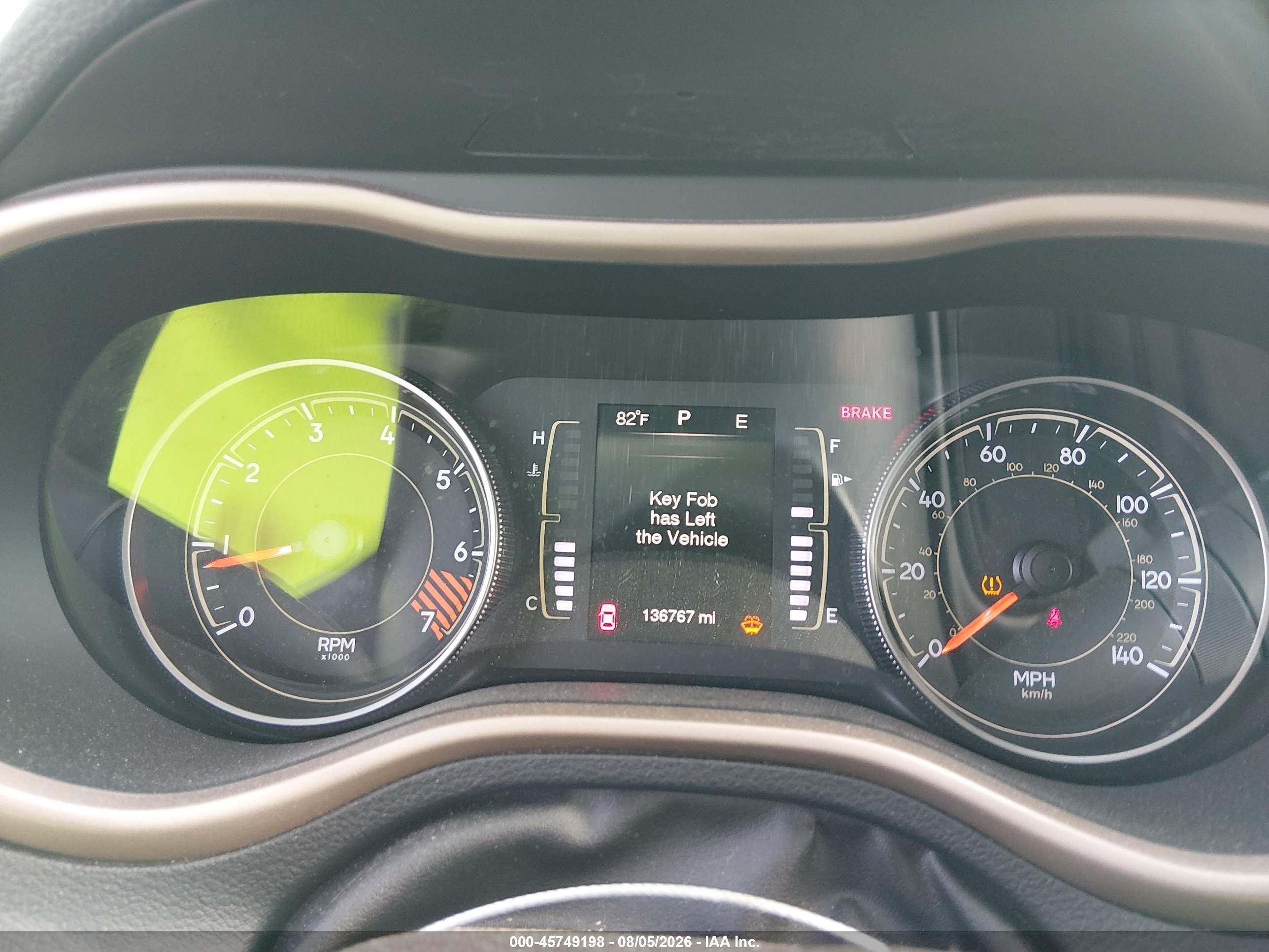 2015 Jeep Cherokee Latitude White vin: 1C4PJLCBXFW542190