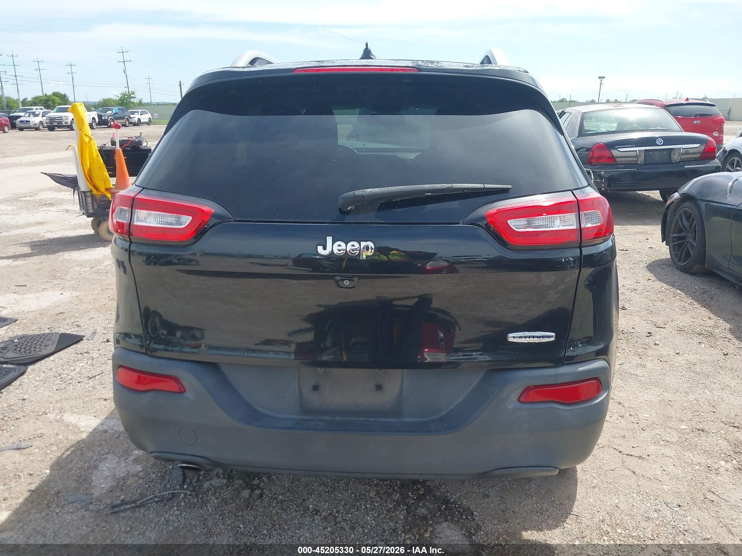 2015 Jeep Cherokee Latitude Black vin: 1C4PJLCBXFW643259