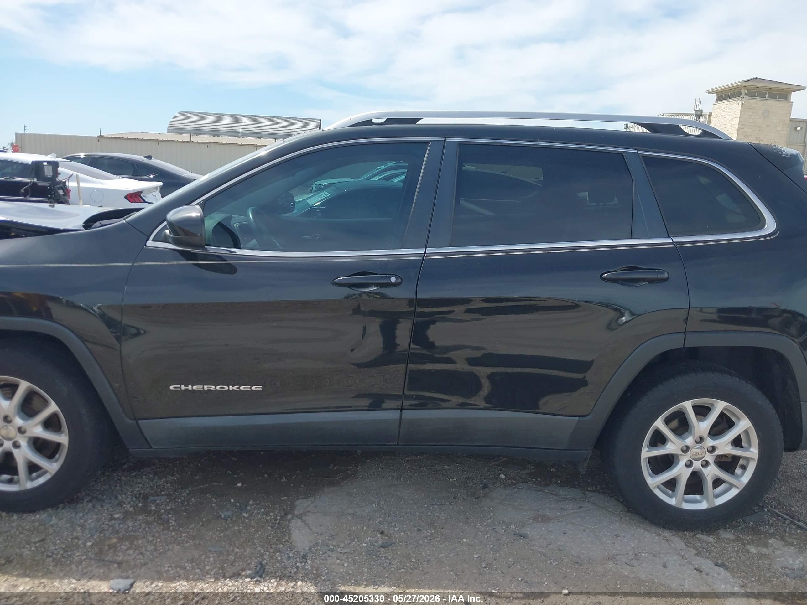 2015 Jeep Cherokee Latitude Black vin: 1C4PJLCBXFW643259