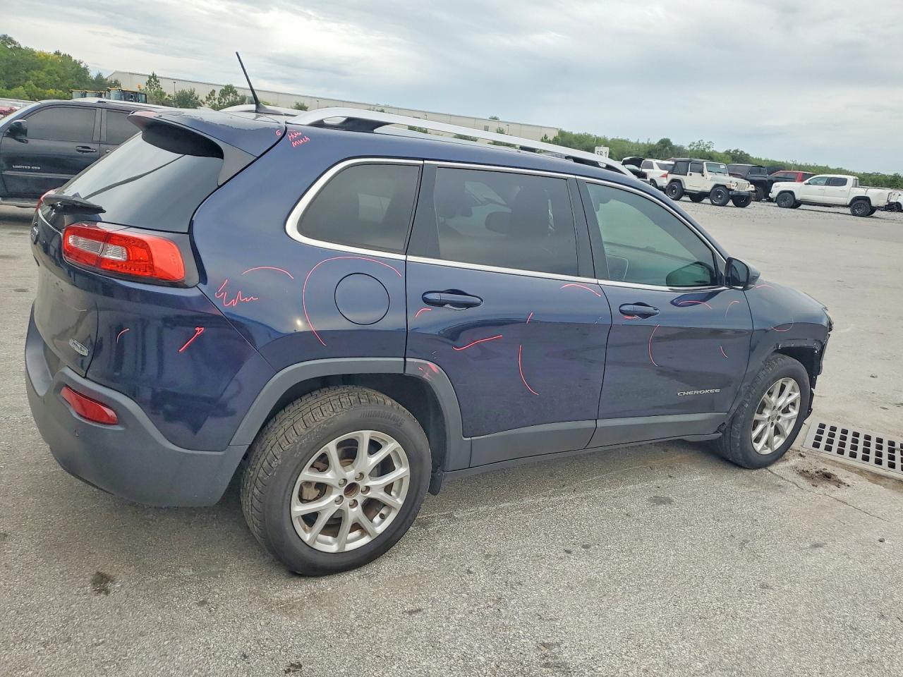 2015 Jeep Cherokee Latitude Blue vin: 1C4PJLCBXFW694423