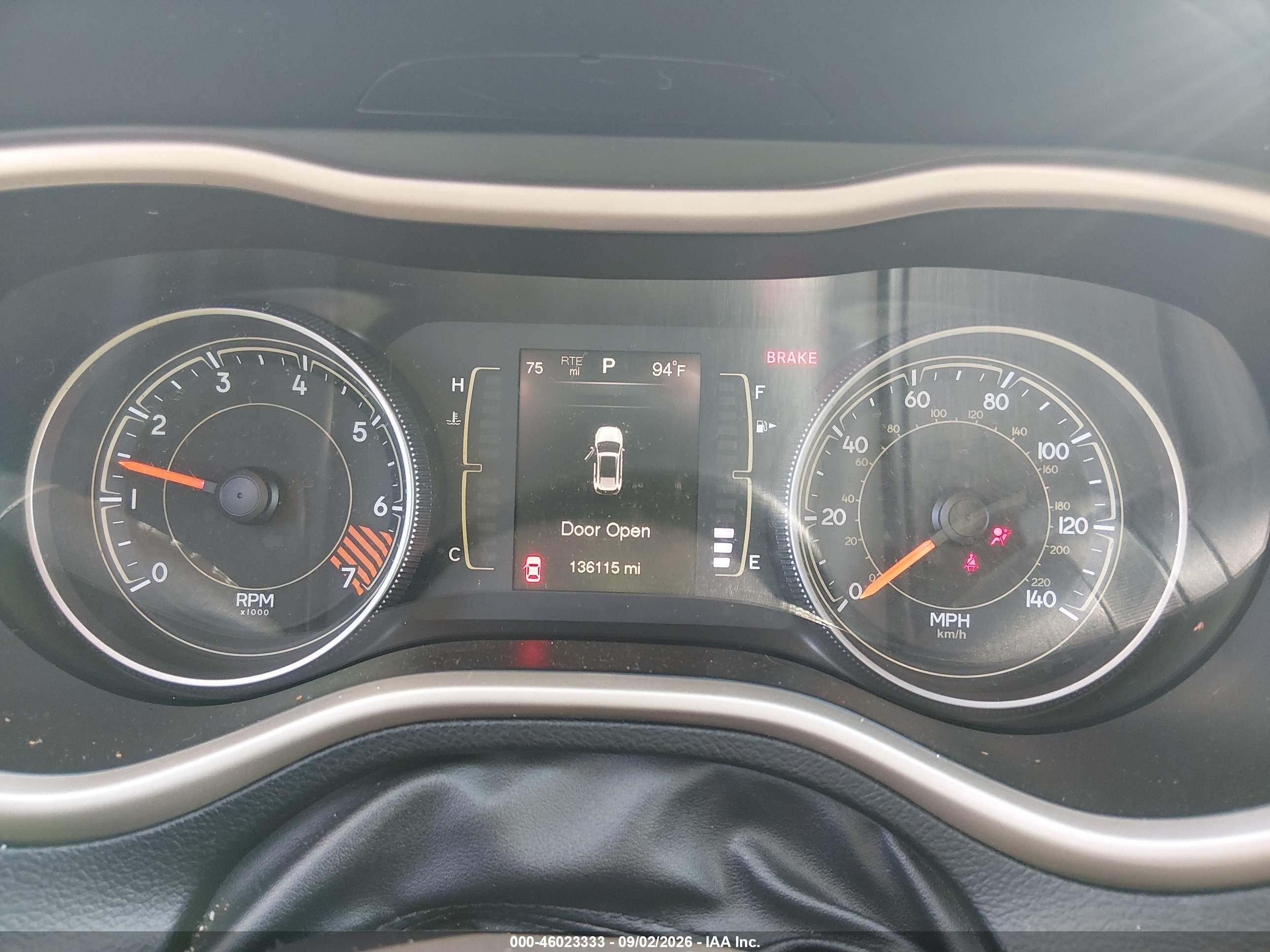 2015 Jeep Cherokee Latitude White vin: 1C4PJLCBXFW759738
