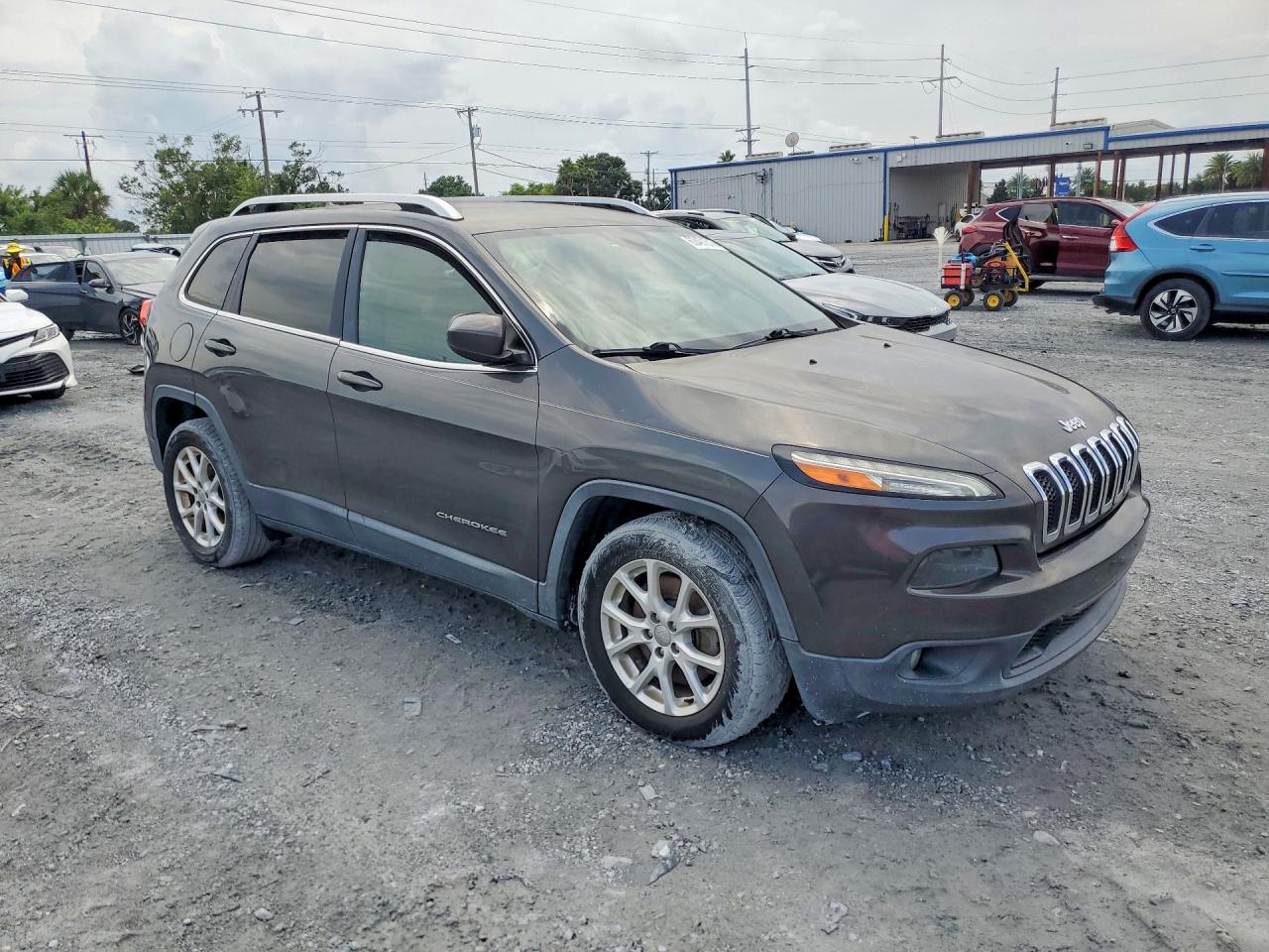 2015 Jeep Cherokee Latitude Gray vin: 1C4PJLCBXFW791296