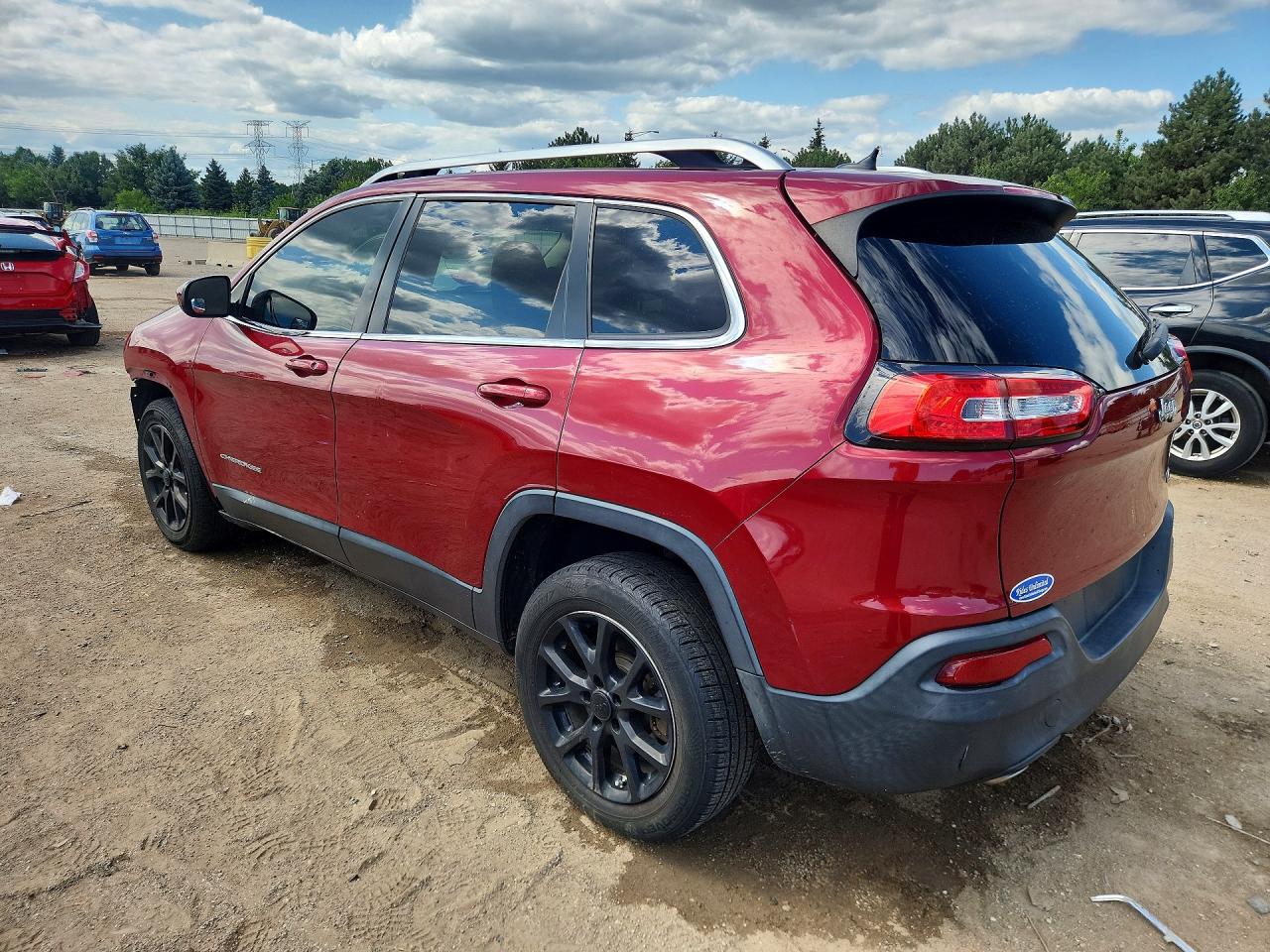 2014 Jeep Cherokee Latitude Red vin: 1C4PJLCS0EW106317