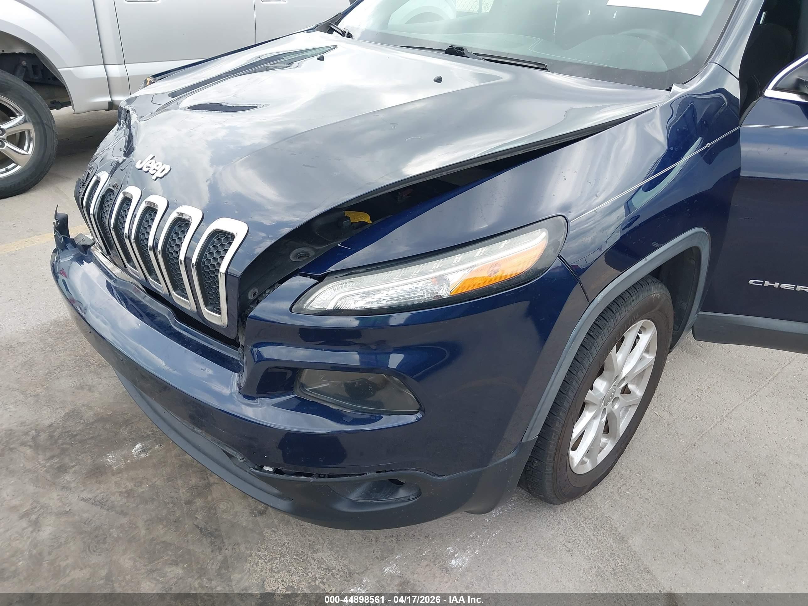 2015 Jeep Cherokee Latitude Синий vin: 1C4PJLCS0FW670048