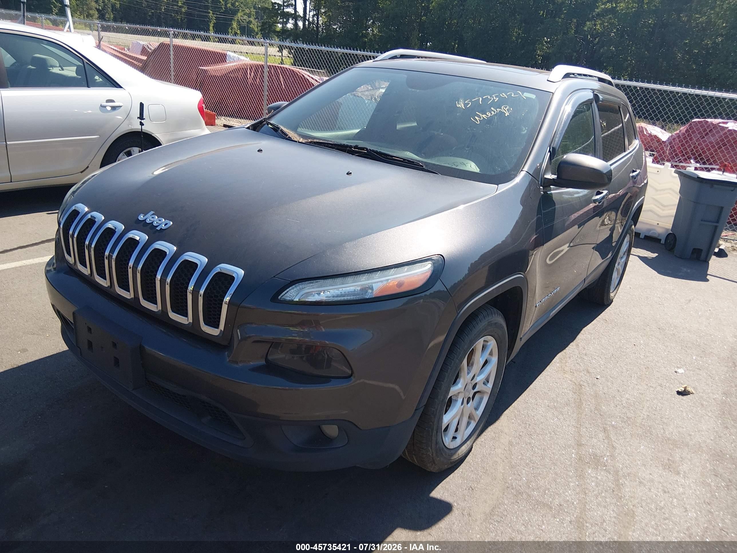 2015 Jeep Cherokee Latitude Gray vin: 1C4PJLCS0FW711410