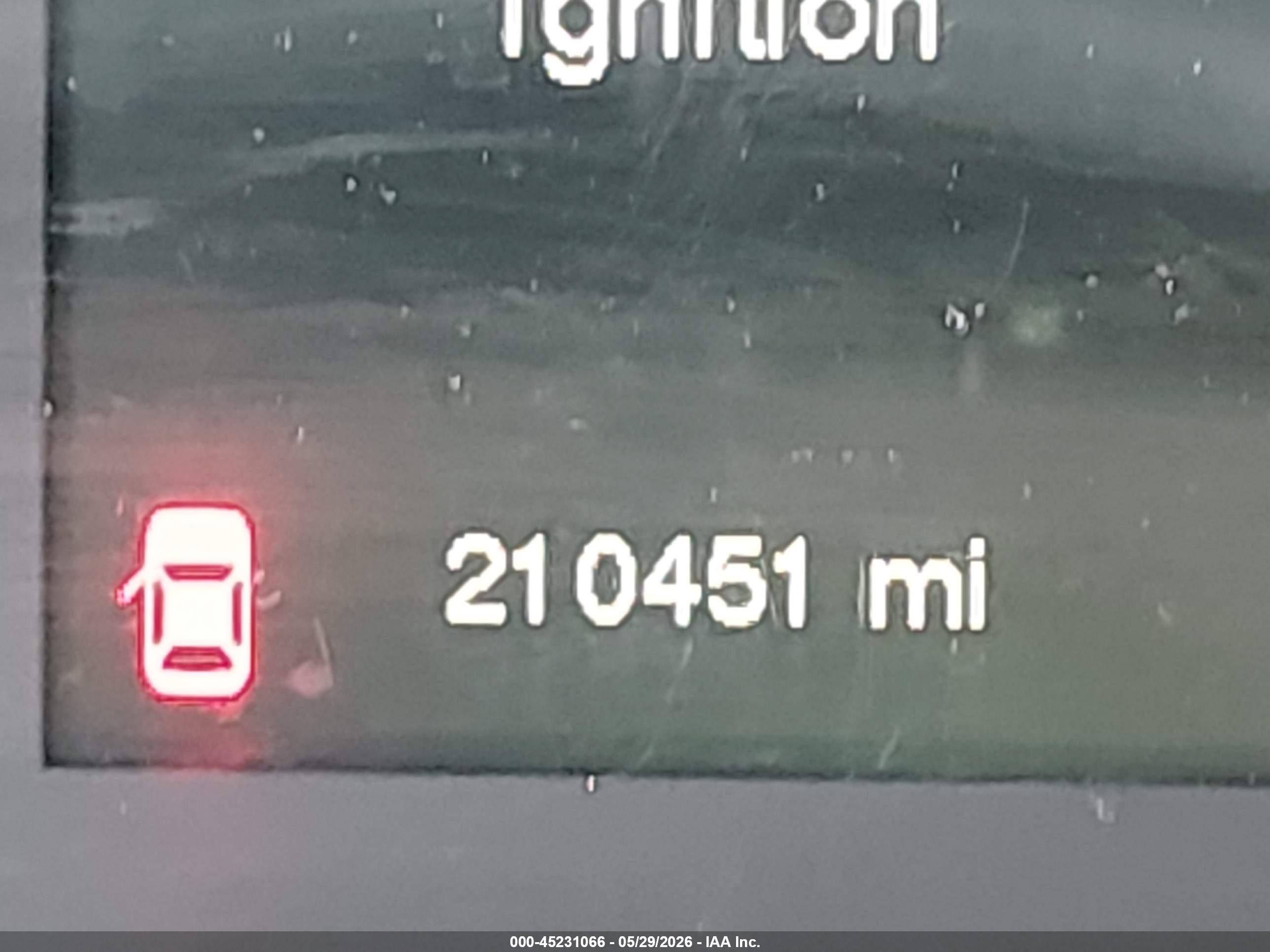 2014 Jeep Cherokee Latitude White vin: 1C4PJLCS1EW167191