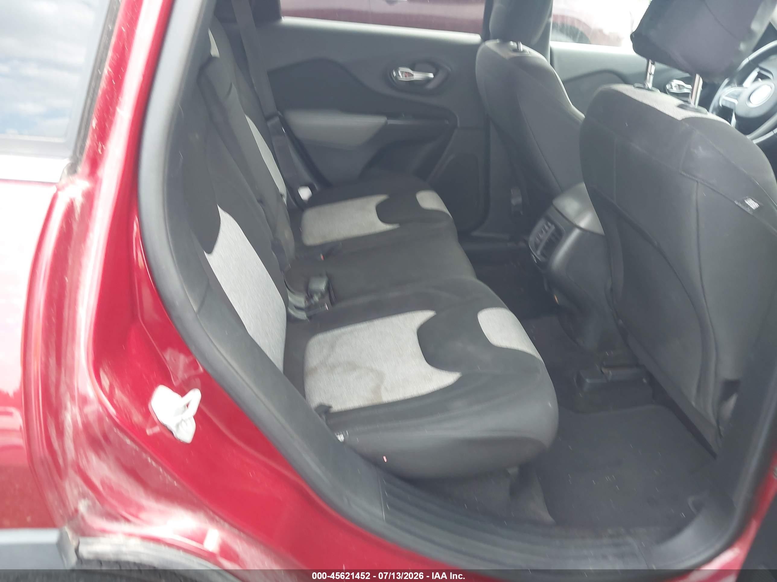 2014 Jeep Cherokee Latitude Красный vin: 1C4PJLCS1EW171905