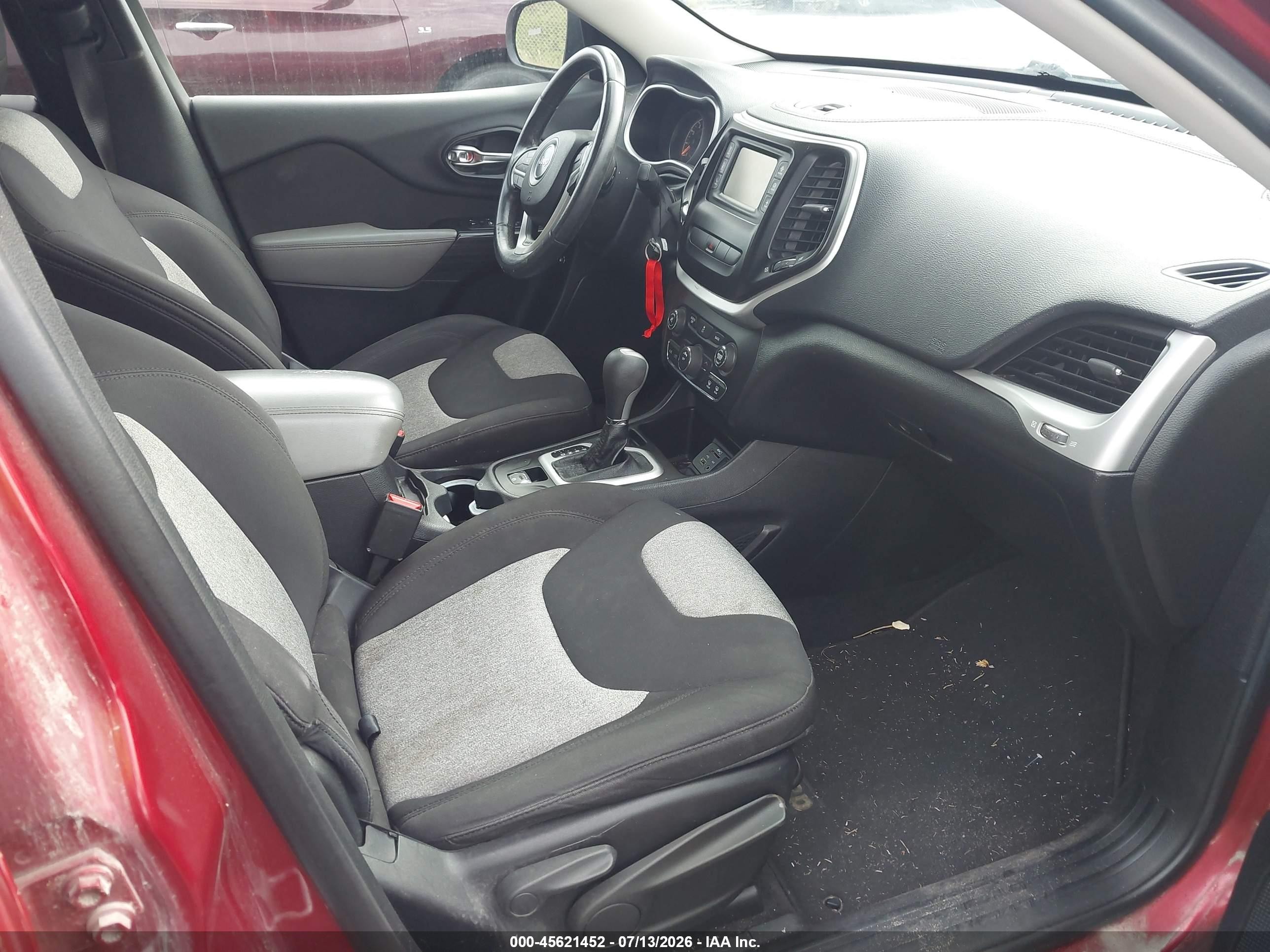 2014 Jeep Cherokee Latitude Красный vin: 1C4PJLCS1EW171905