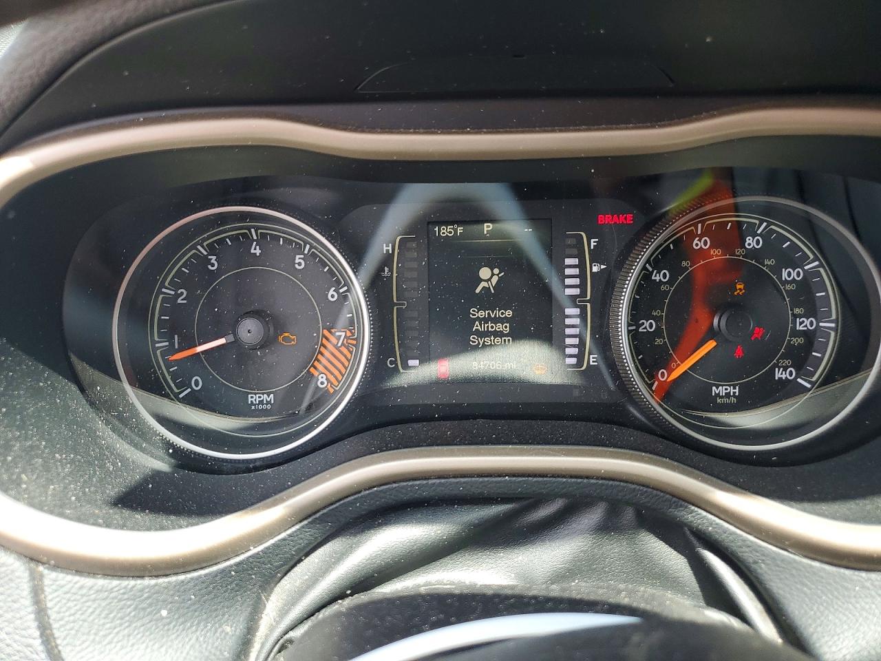 2015 Jeep Cherokee Latitude Silver vin: 1C4PJLCS1FW781188