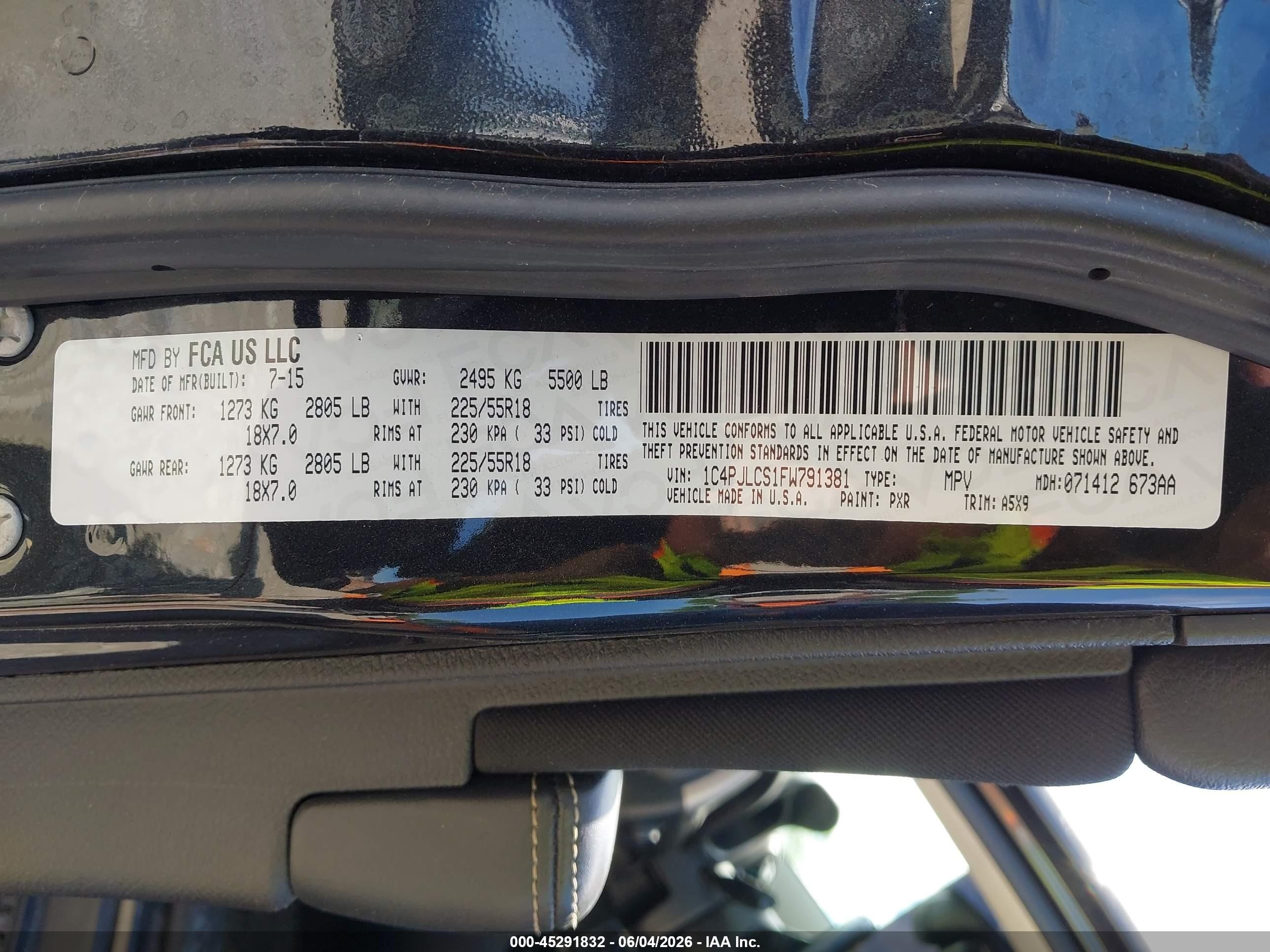 2015 Jeep Cherokee Latitude Черный vin: 1C4PJLCS1FW791381