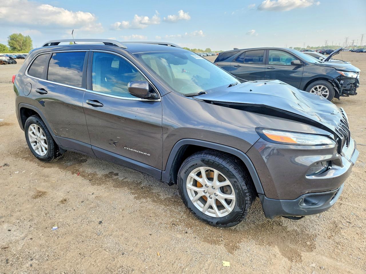 2016 Jeep Cherokee Latitude Gray vin: 1C4PJLCS1GW178114