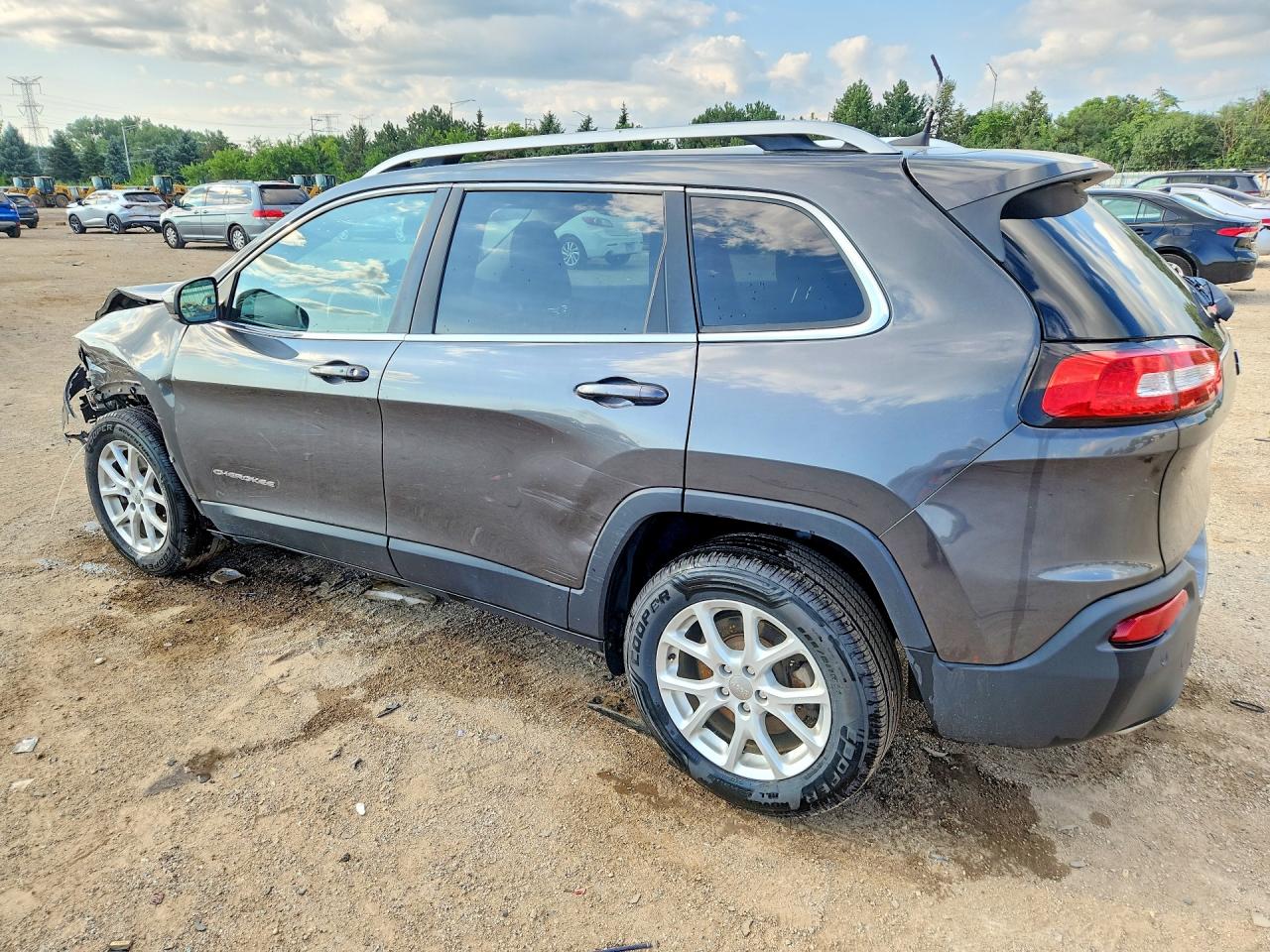 2016 Jeep Cherokee Latitude Gray vin: 1C4PJLCS1GW178114