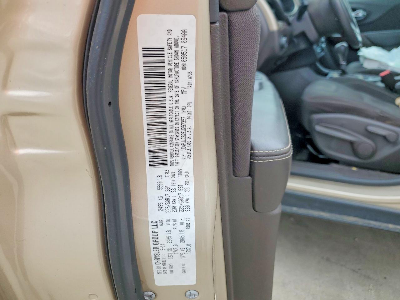 2014 Jeep Cherokee Latitude Золотой vin: 1C4PJLCS2EW297397