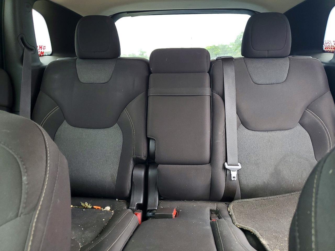 2014 Jeep Cherokee Latitude Золотой vin: 1C4PJLCS2EW297397
