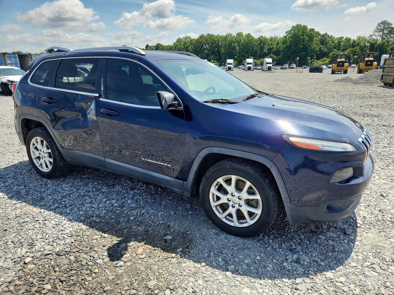 2015 Jeep Cherokee Latitude Blue vin: 1C4PJLCS2FW553815