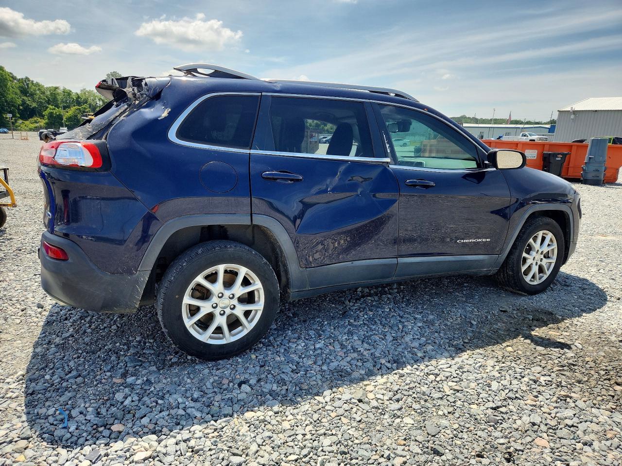 2015 Jeep Cherokee Latitude Blue vin: 1C4PJLCS2FW553815