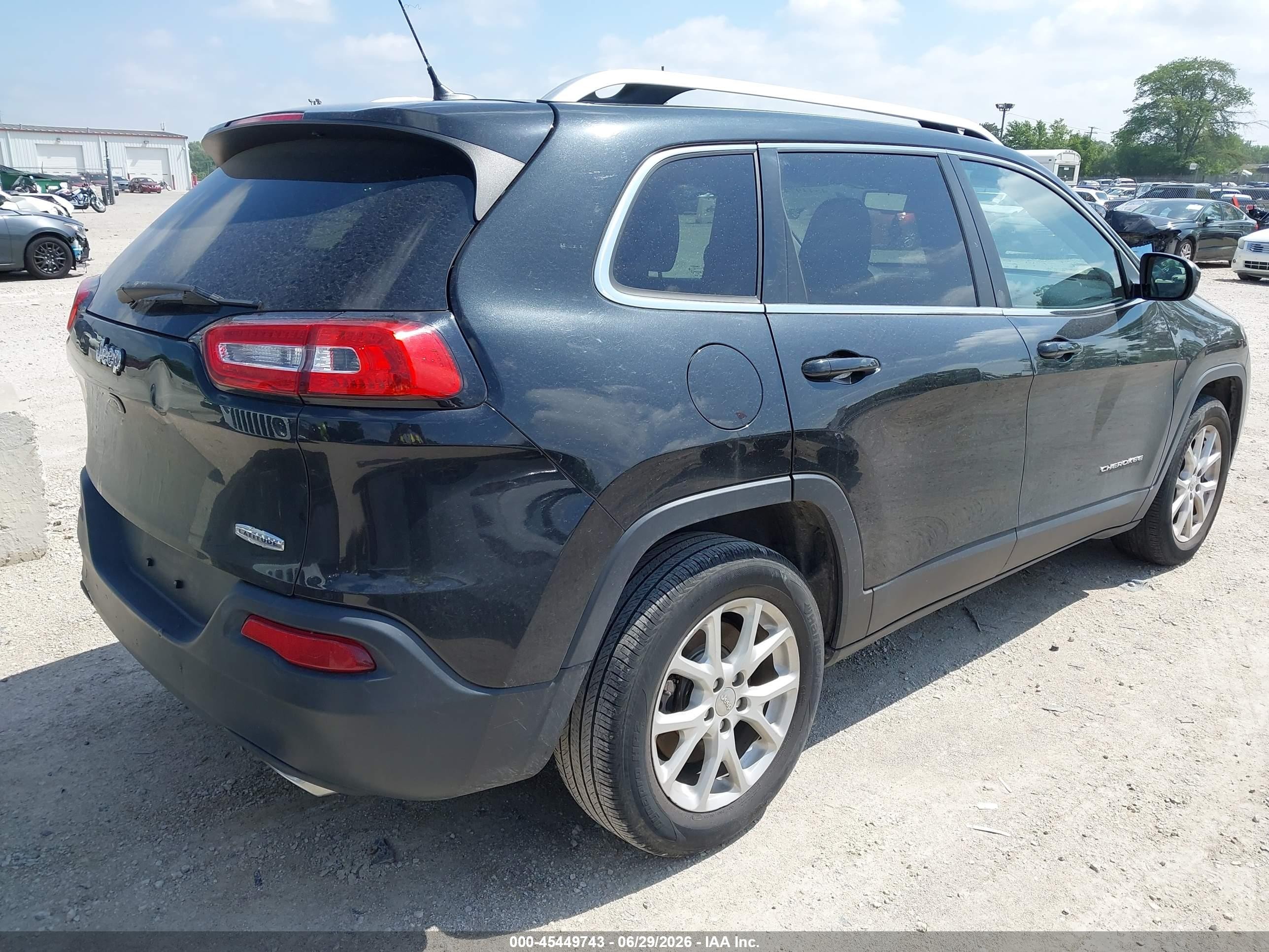 2015 Jeep Cherokee Latitude Black vin: 1C4PJLCS2FW629257