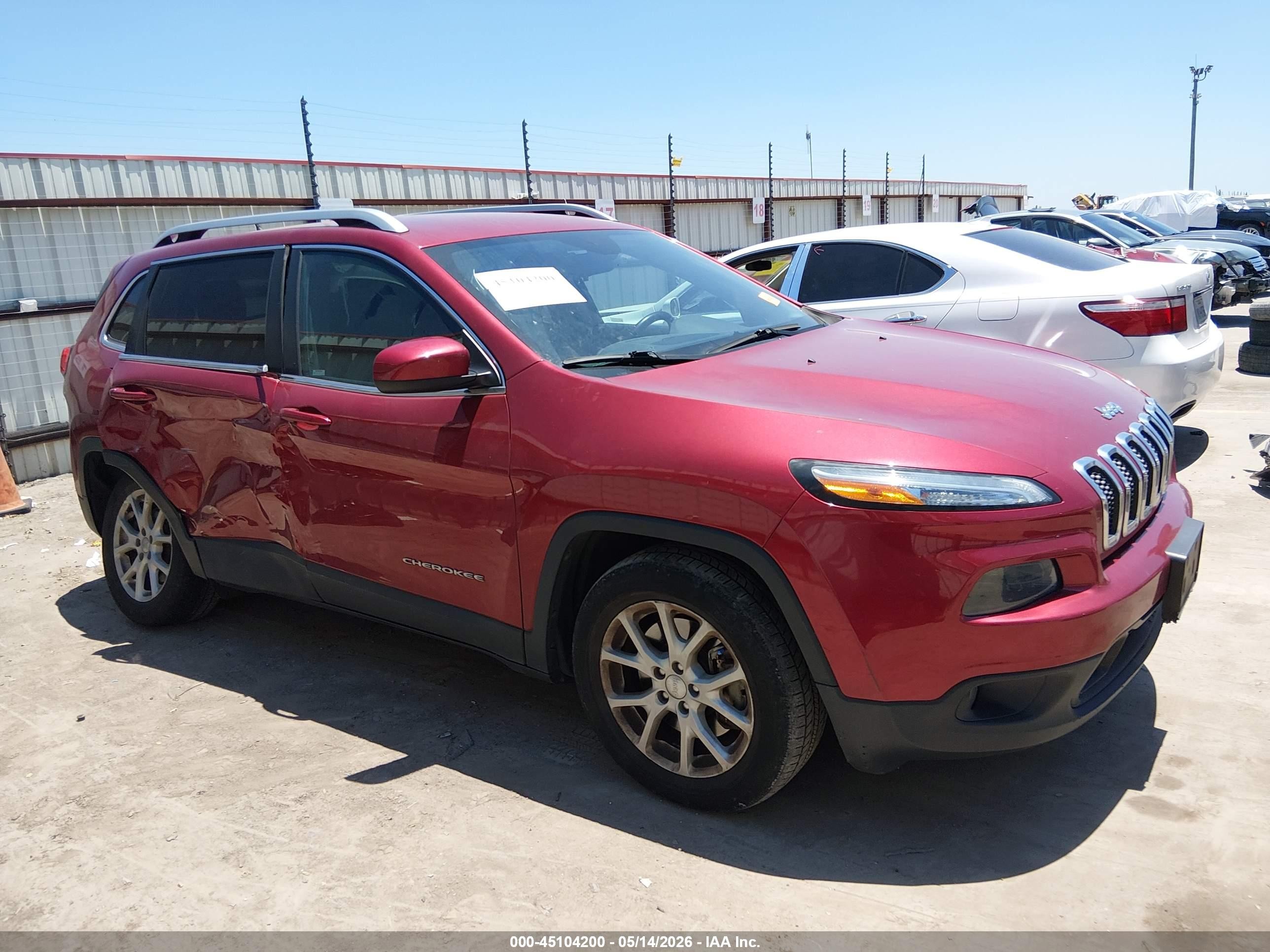 2015 Jeep Cherokee Latitude Burgundy vin: 1C4PJLCS2FW671668