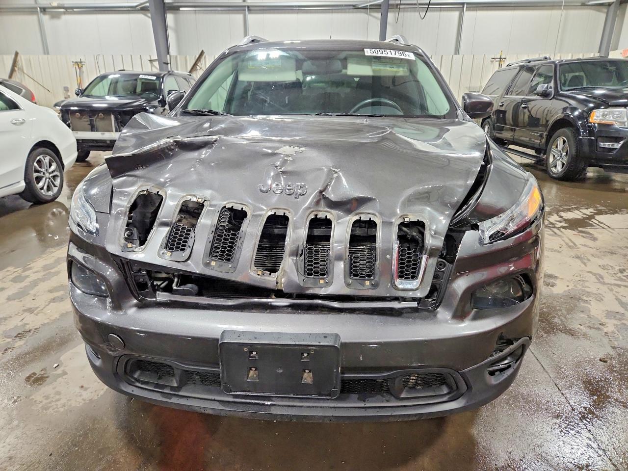 2014 Jeep Cherokee Latitude Серый vin: 1C4PJLCS3EW149484