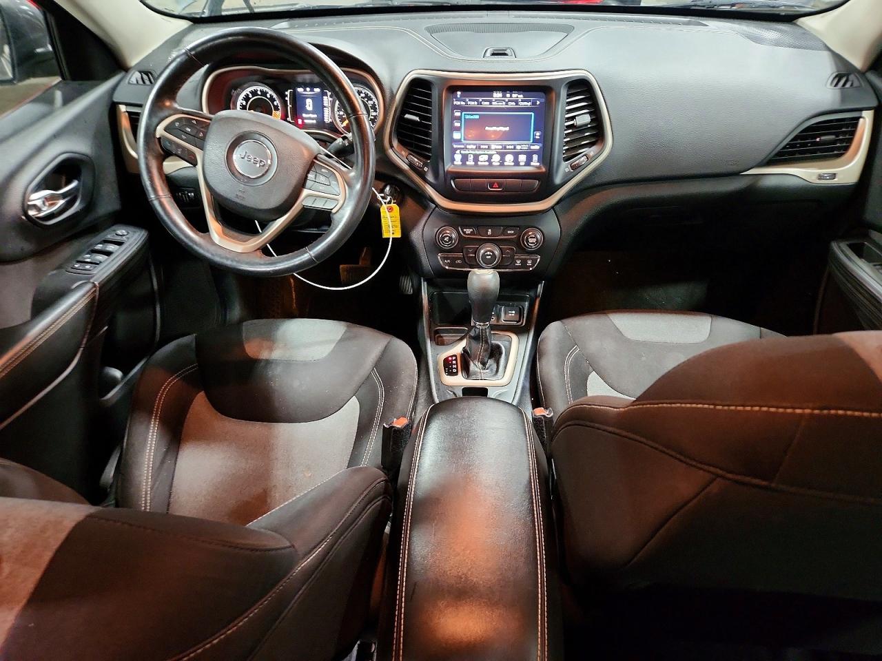 2014 Jeep Cherokee Latitude Серый vin: 1C4PJLCS3EW149484