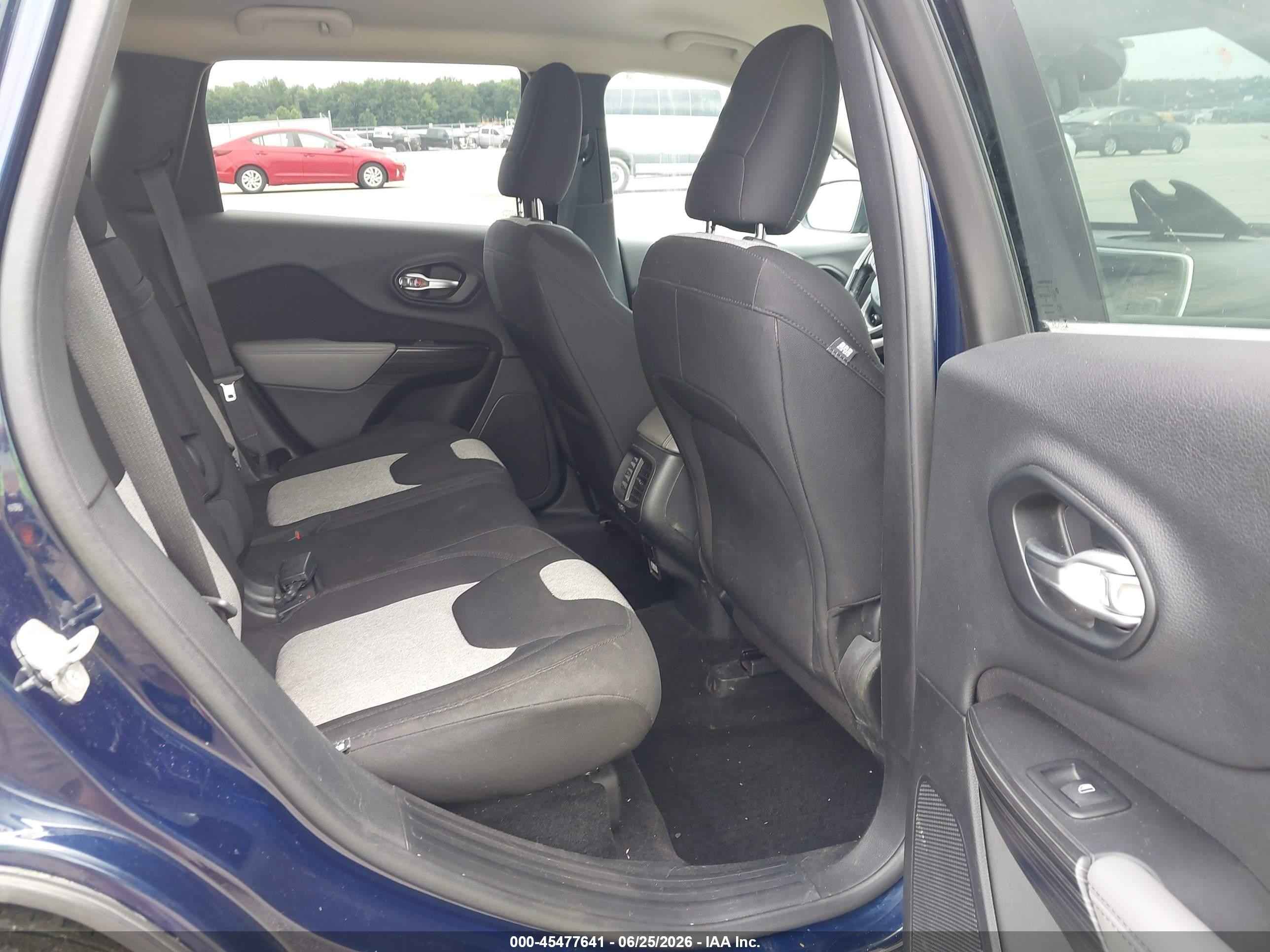 2014 Jeep Cherokee Latitude Dark Blue vin: 1C4PJLCS3EW154281