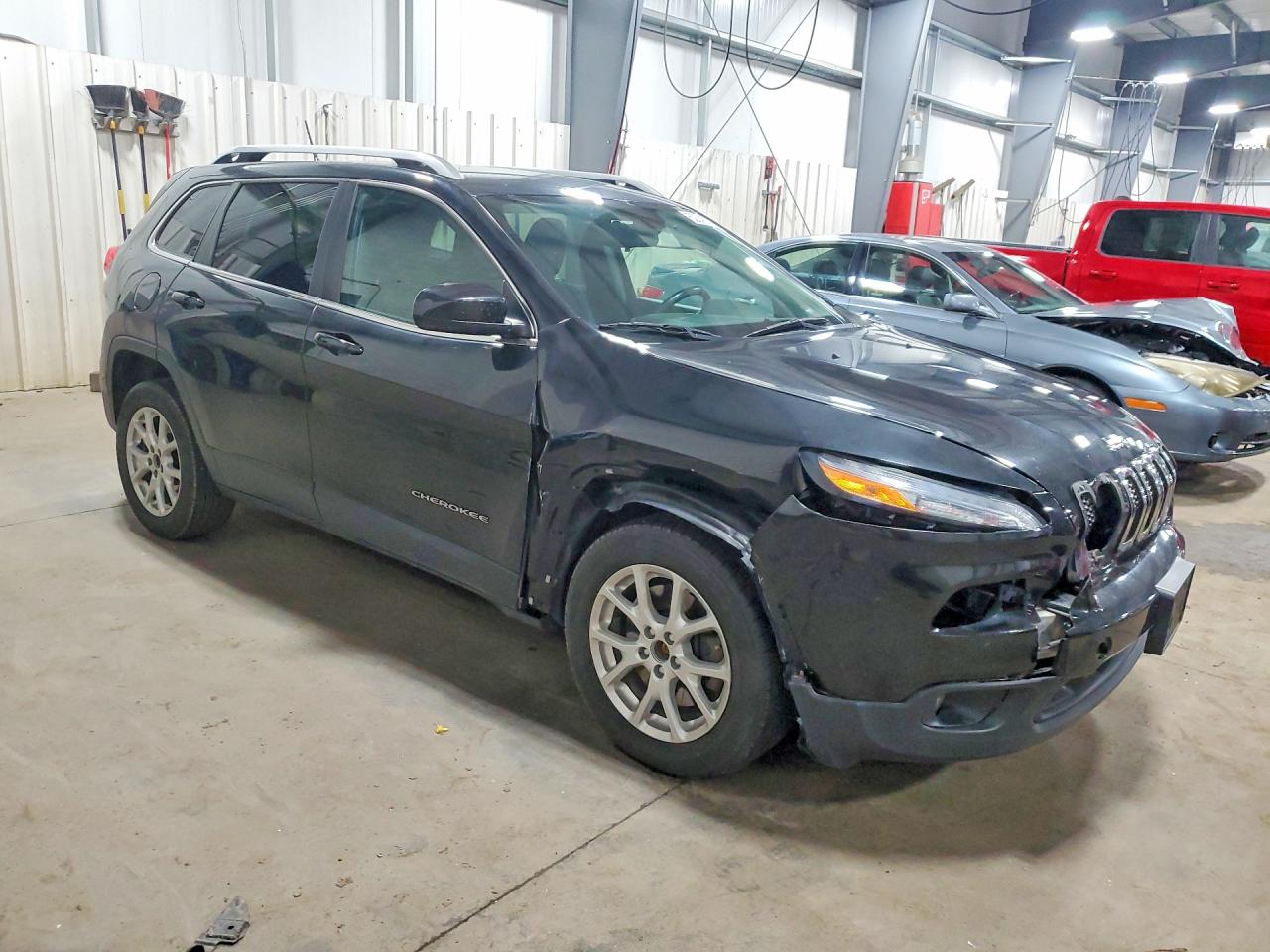 2014 Jeep Cherokee Latitude Black vin: 1C4PJLCS3EW205018