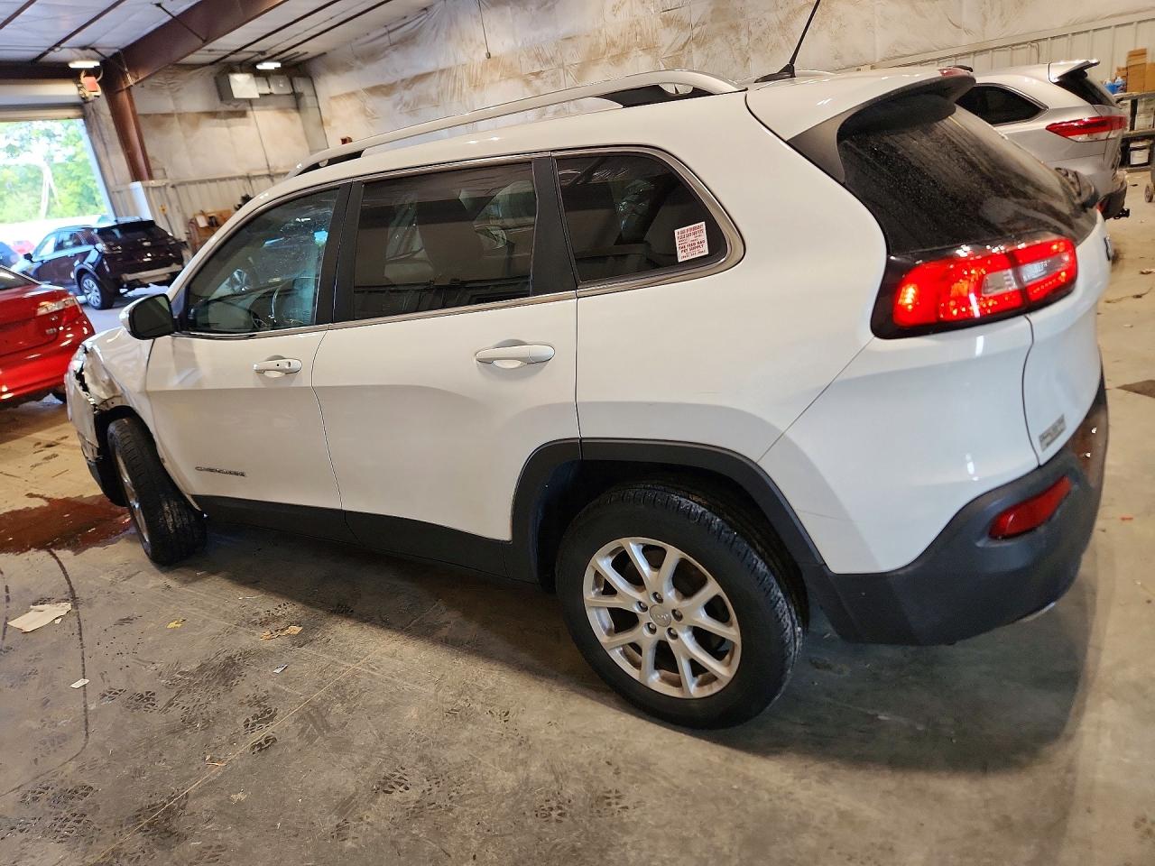 2015 Jeep Cherokee Latitude Белый vin: 1C4PJLCS3FW616713