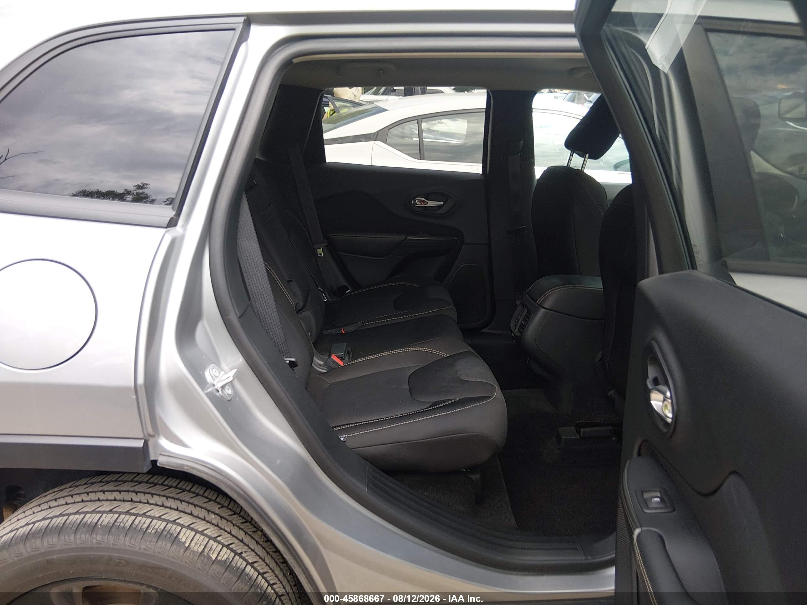 2015 Jeep Cherokee Latitude Altitude Gray vin: 1C4PJLCS3FW722269