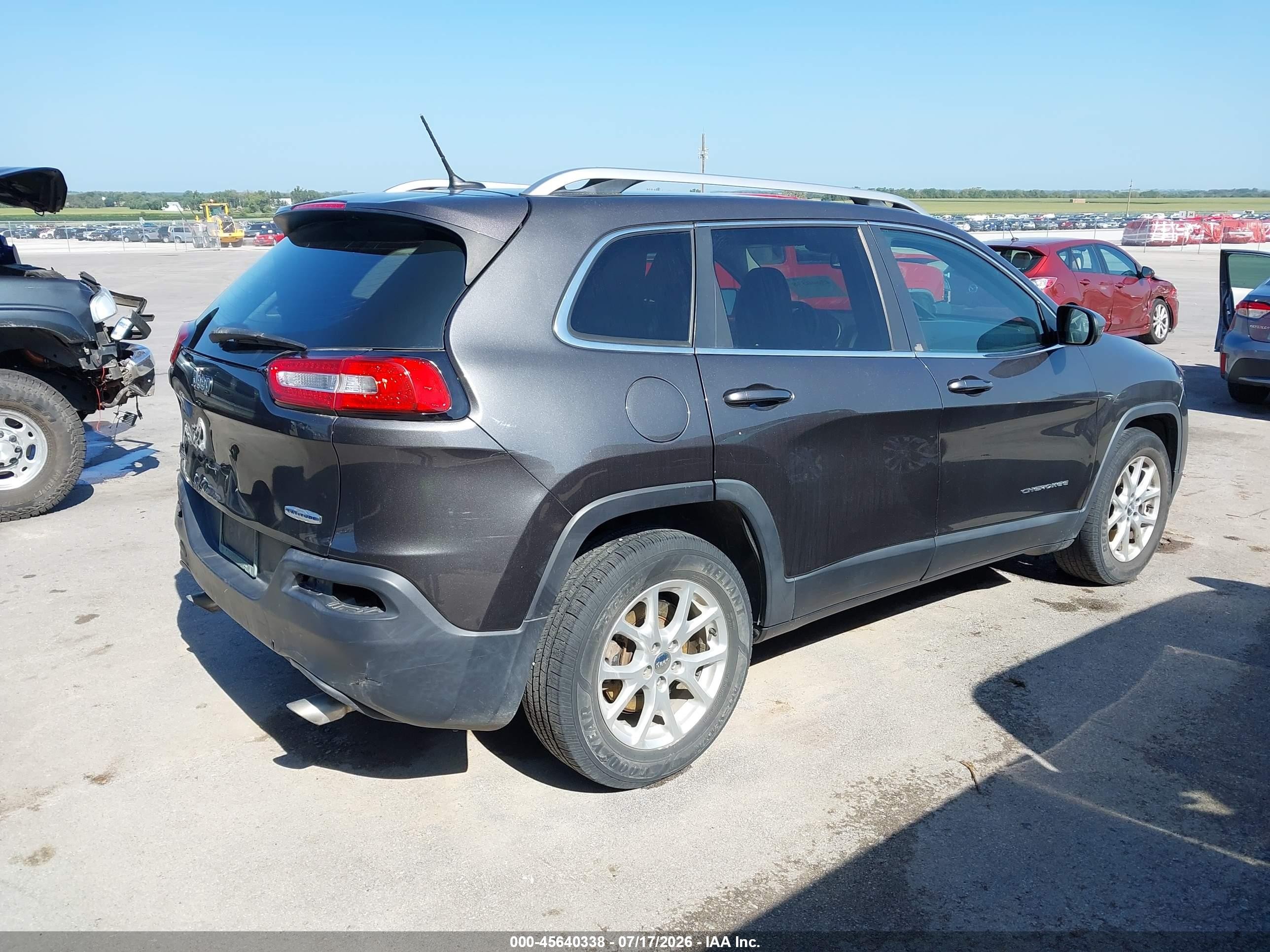 2014 Jeep Cherokee Latitude Black vin: 1C4PJLCS4EW228453