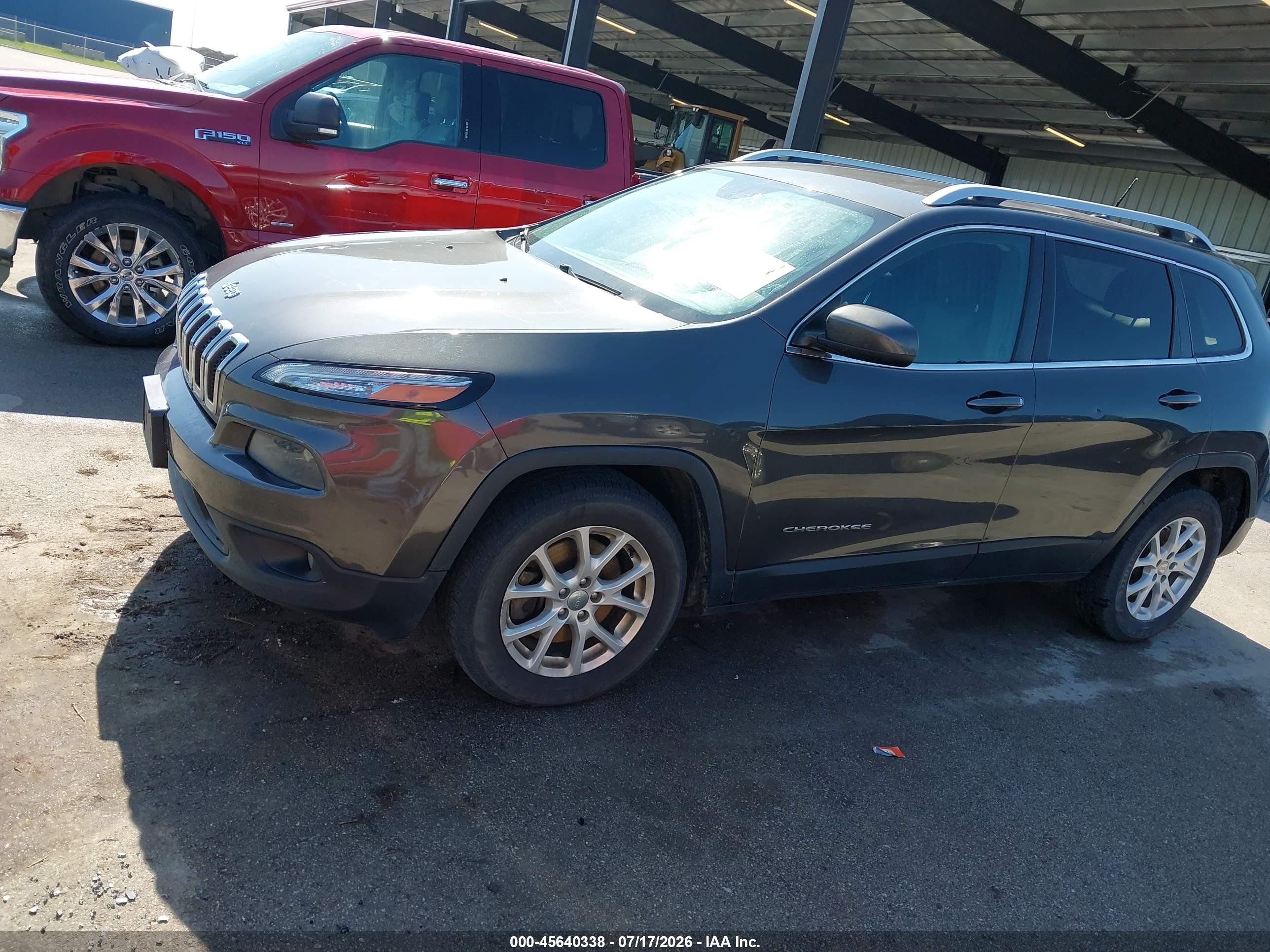 2014 Jeep Cherokee Latitude Black vin: 1C4PJLCS4EW228453