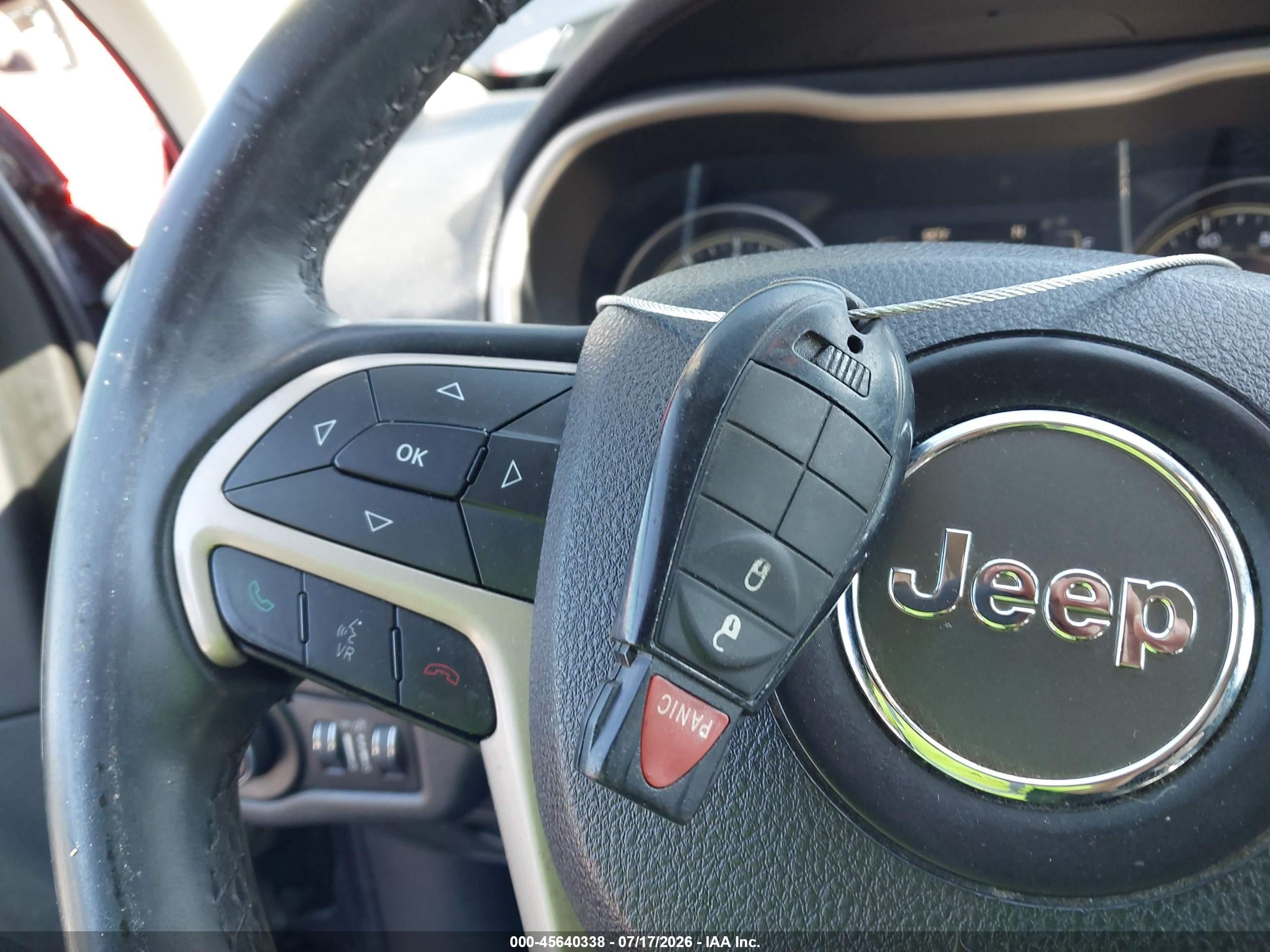 2014 Jeep Cherokee Latitude Black vin: 1C4PJLCS4EW228453