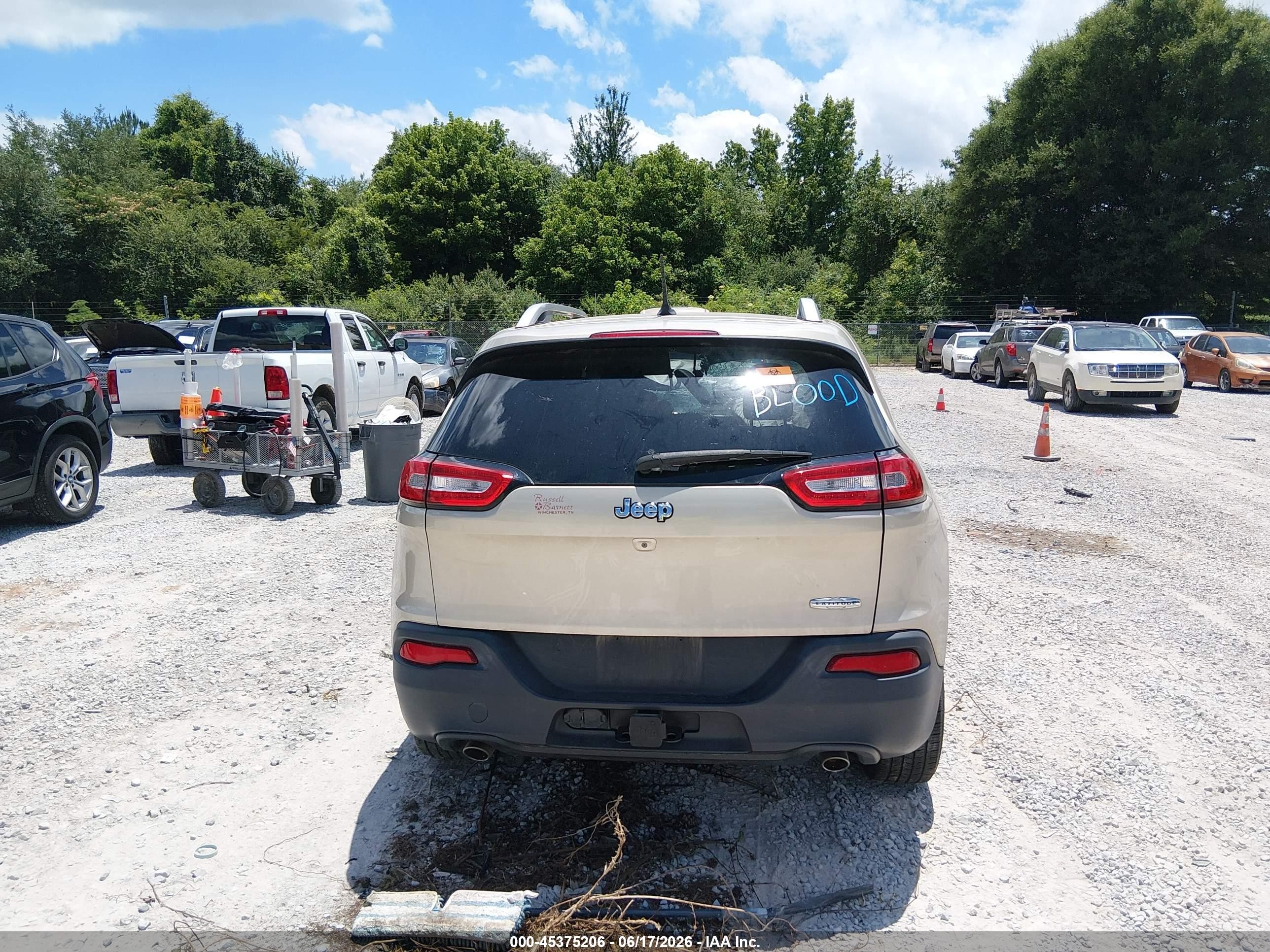 2014 Jeep Cherokee Latitude Gold vin: 1C4PJLCS4EW297353
