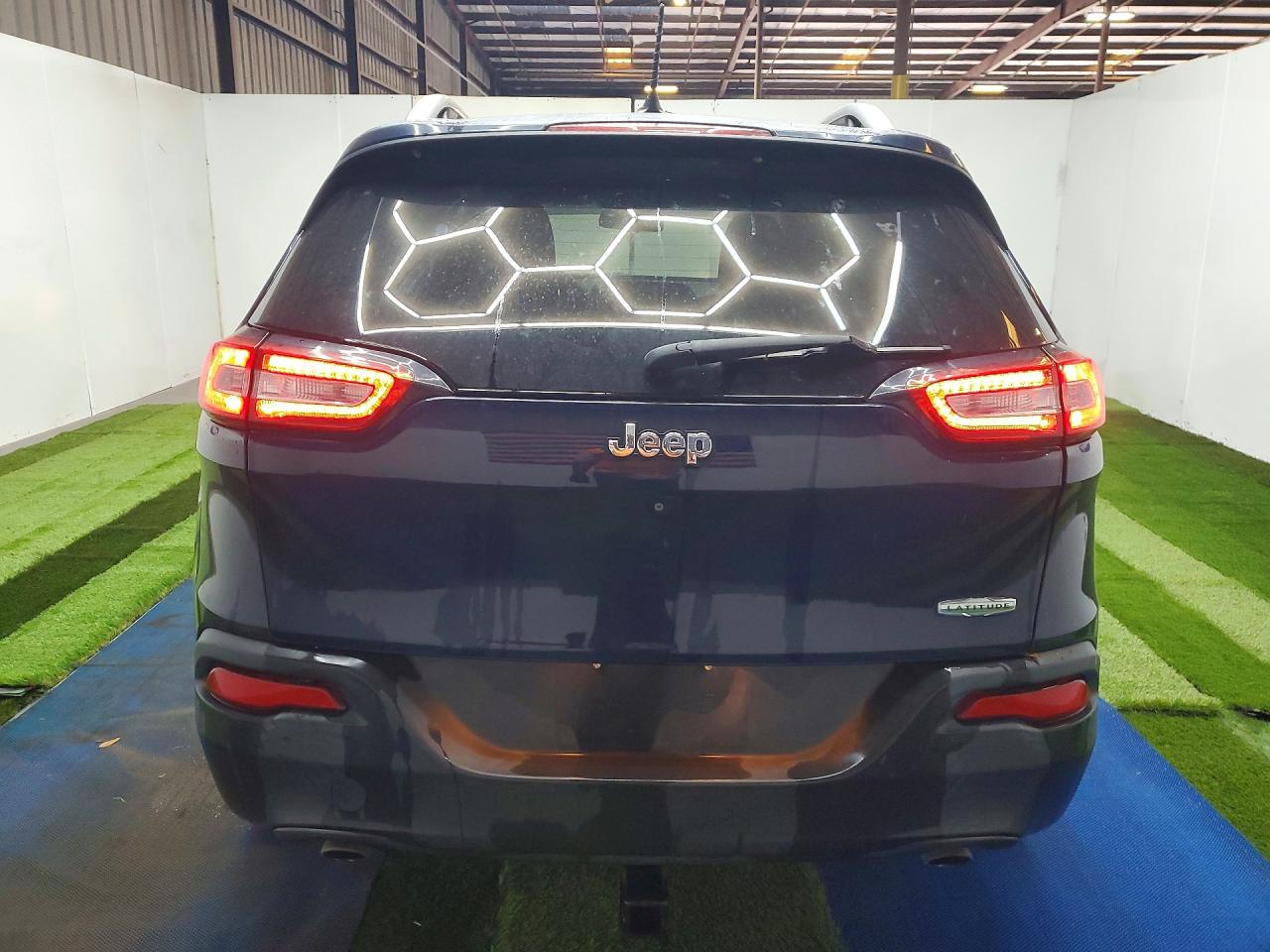 2014 Jeep Cherokee Latitude Blue vin: 1C4PJLCS4EW299278