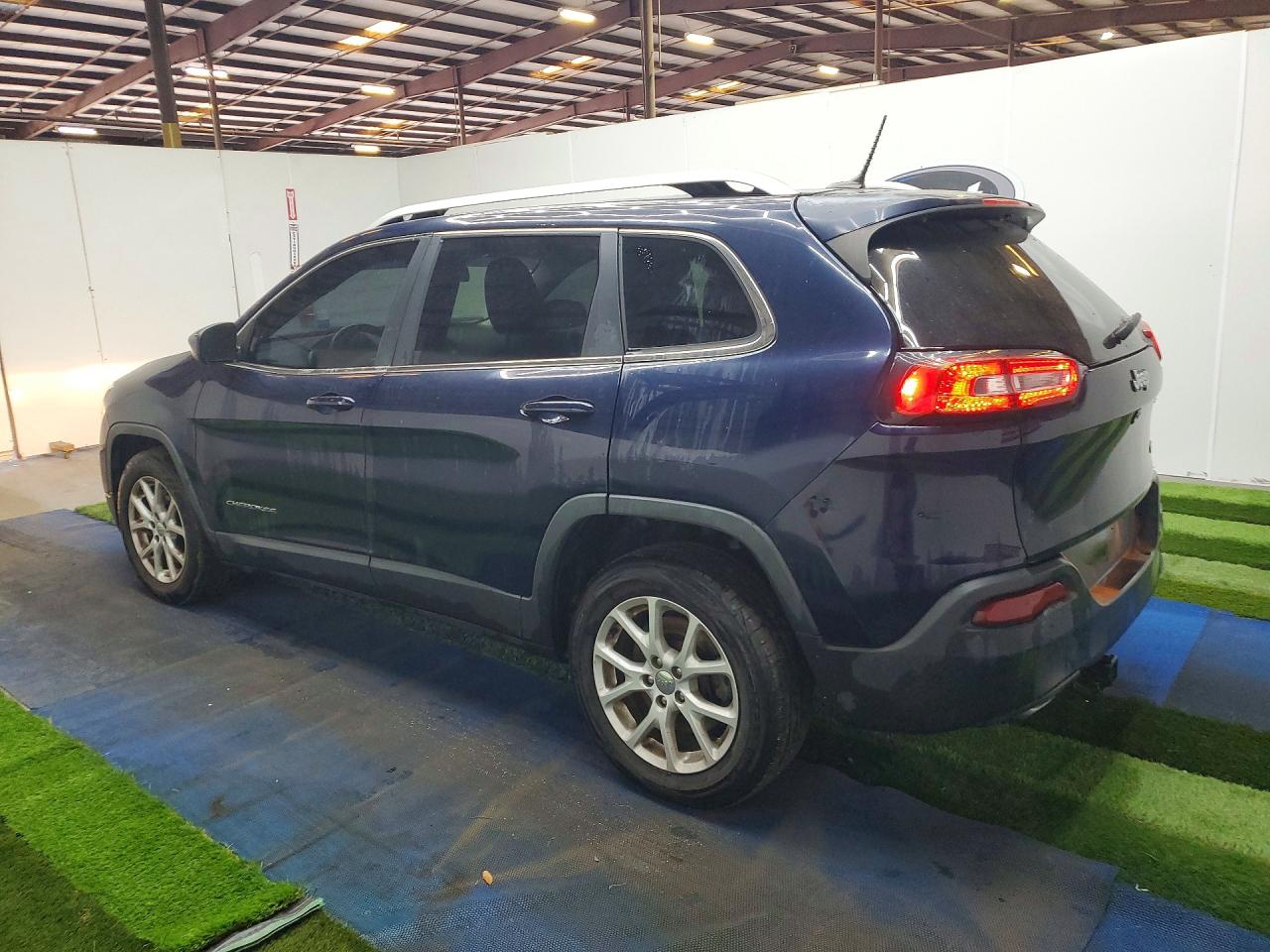2014 Jeep Cherokee Latitude Blue vin: 1C4PJLCS4EW299278
