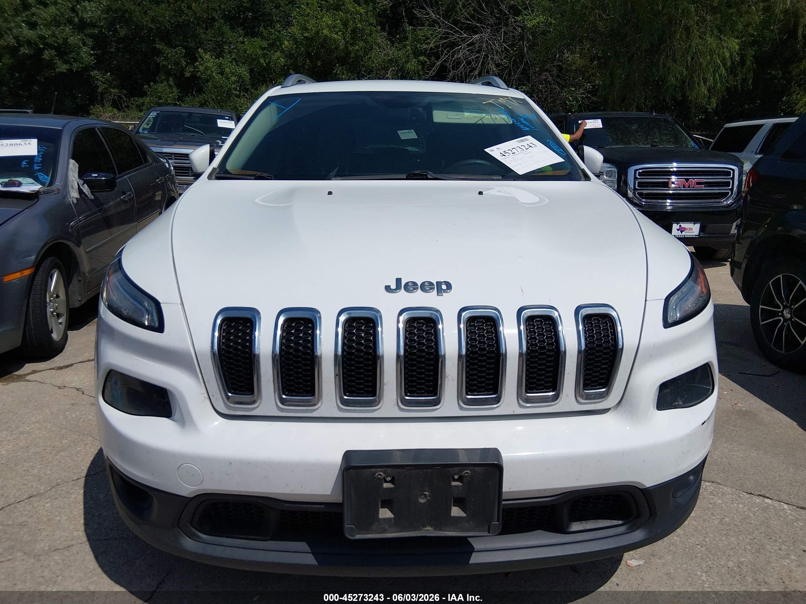 2015 Jeep Cherokee Latitude White vin: 1C4PJLCS4FW572737