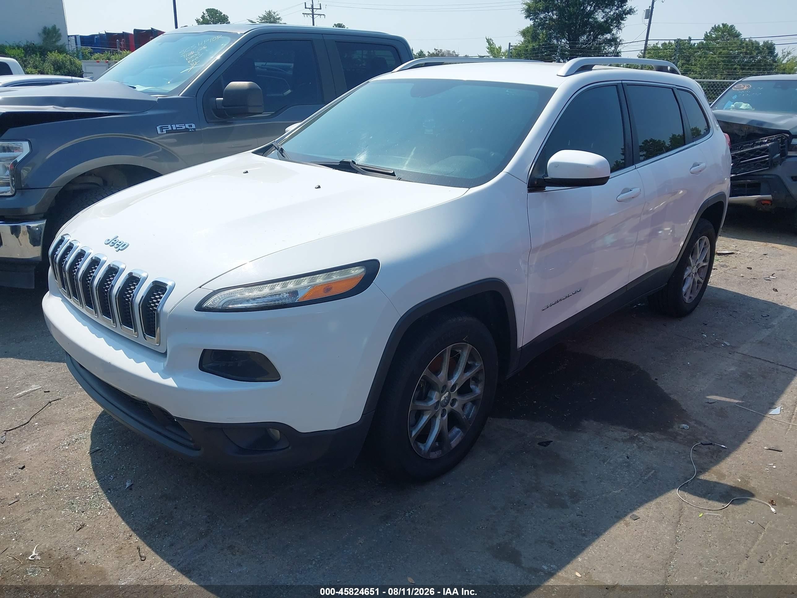 2015 Jeep Cherokee Latitude Белый vin: 1C4PJLCS4FW631365
