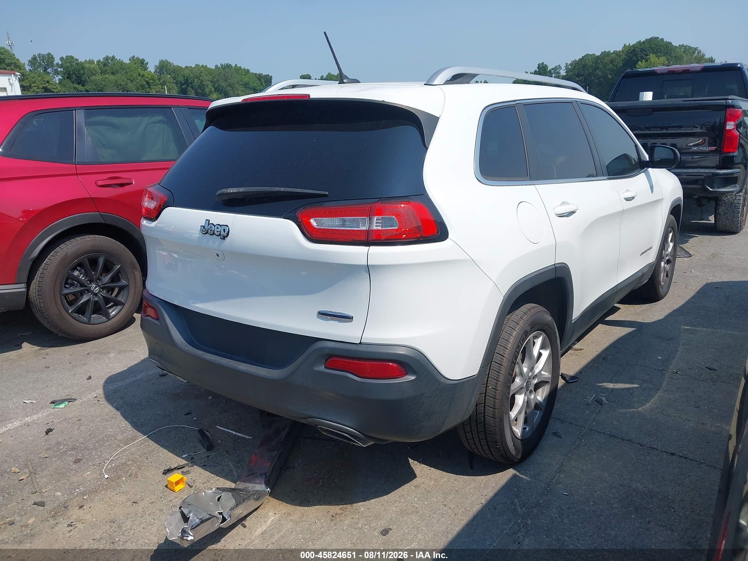 2015 Jeep Cherokee Latitude Белый vin: 1C4PJLCS4FW631365