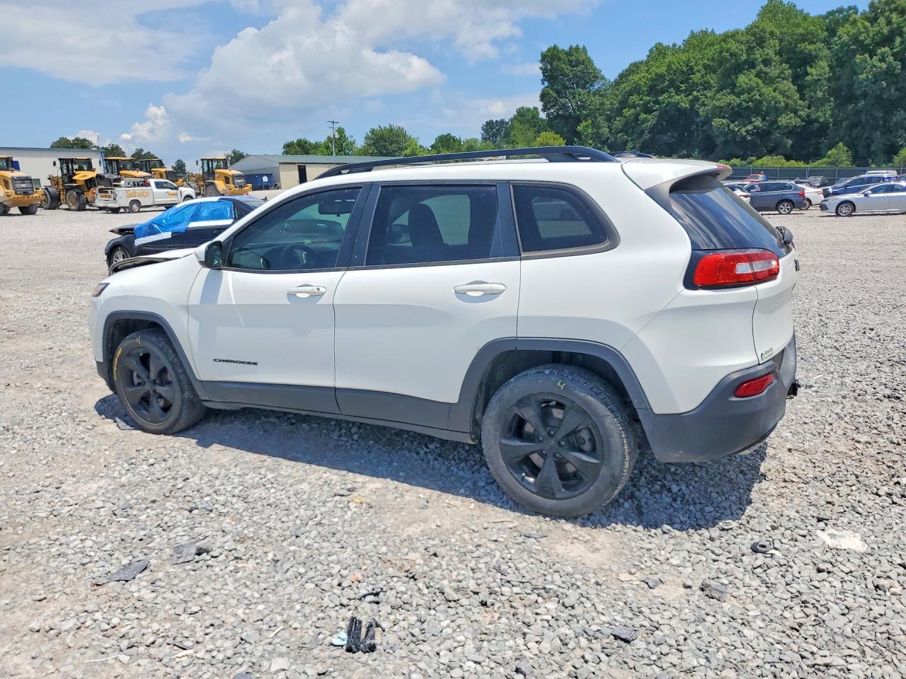 2015 Jeep Cherokee Latitude Белый vin: 1C4PJLCS4FW766023