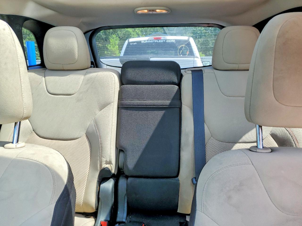 2017 Jeep Cherokee Latitude White vin: 1C4PJLCS4HW577858
