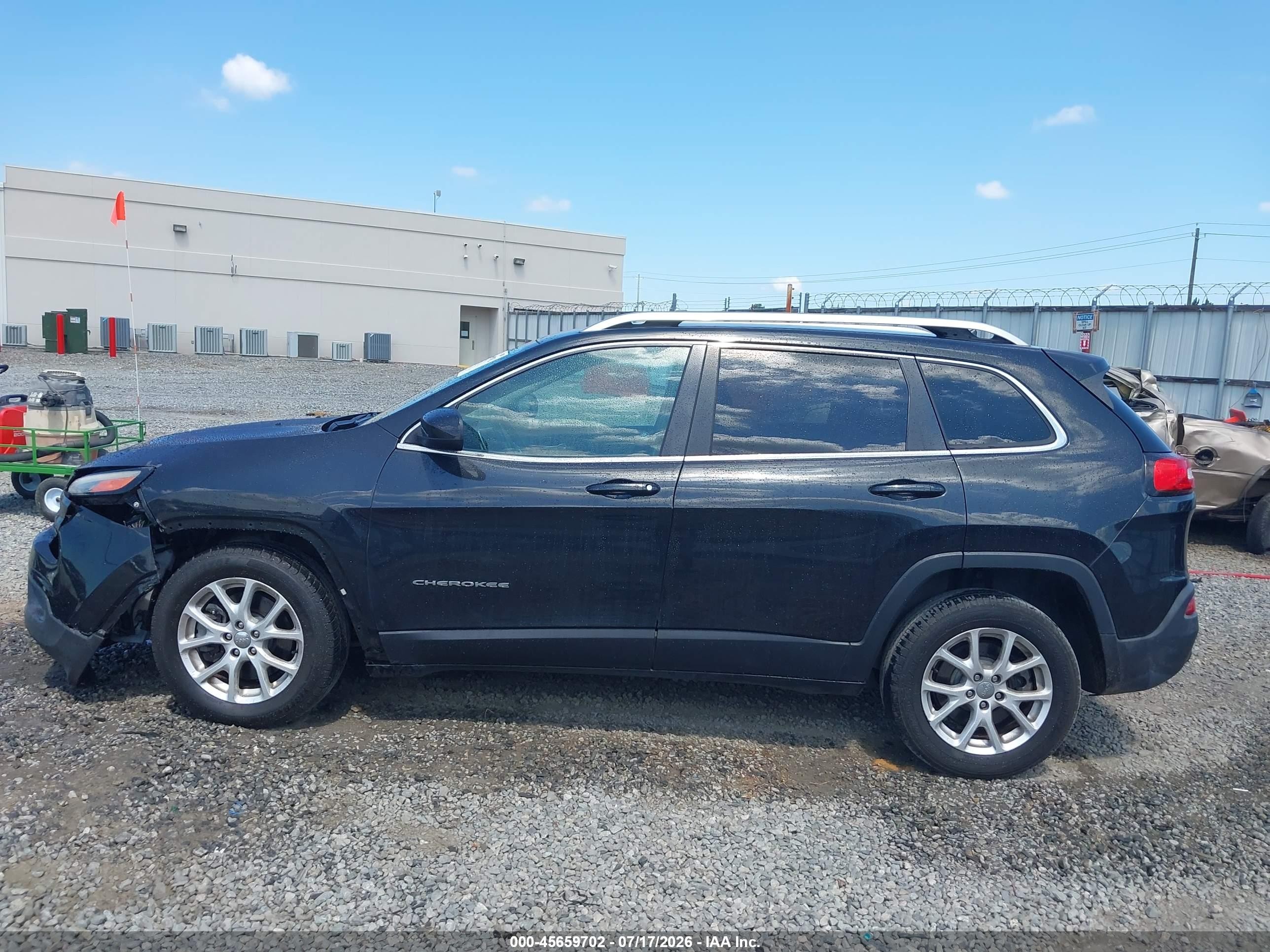 2014 Jeep Cherokee Latitude Черный vin: 1C4PJLCS5EW117183